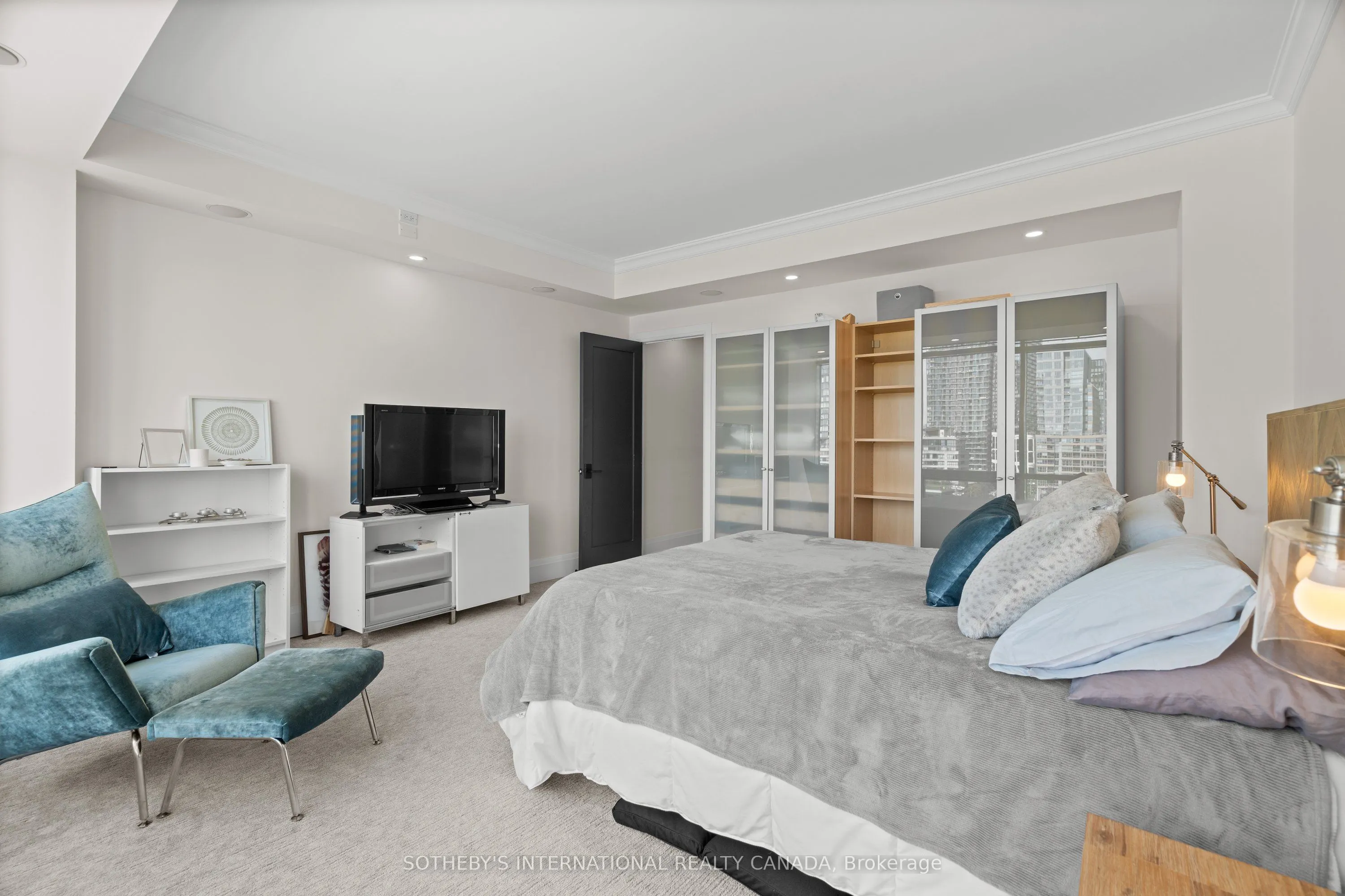 500 Queens Quay, #PH 1005W