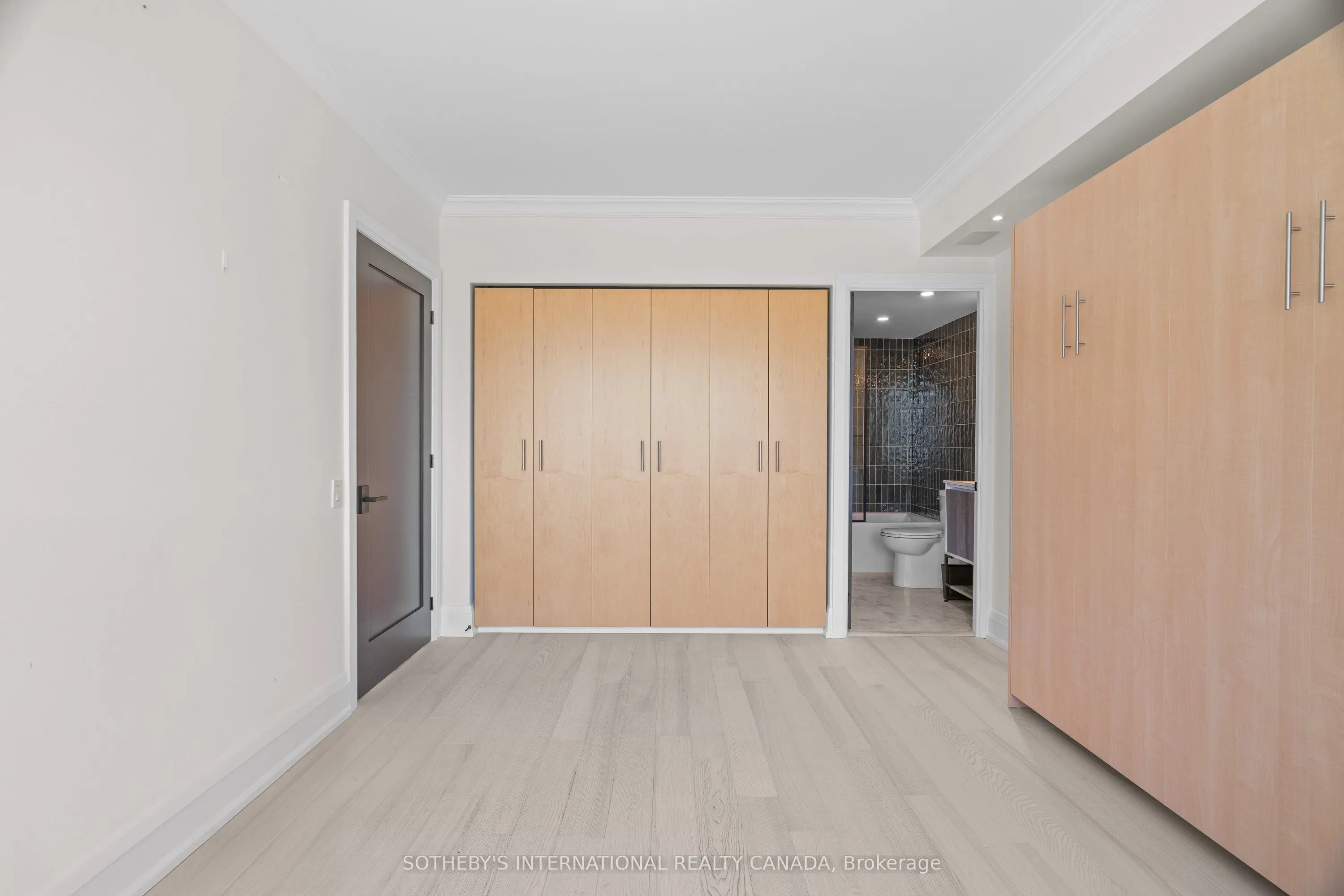 500 Queens Quay, #PH 1005W
