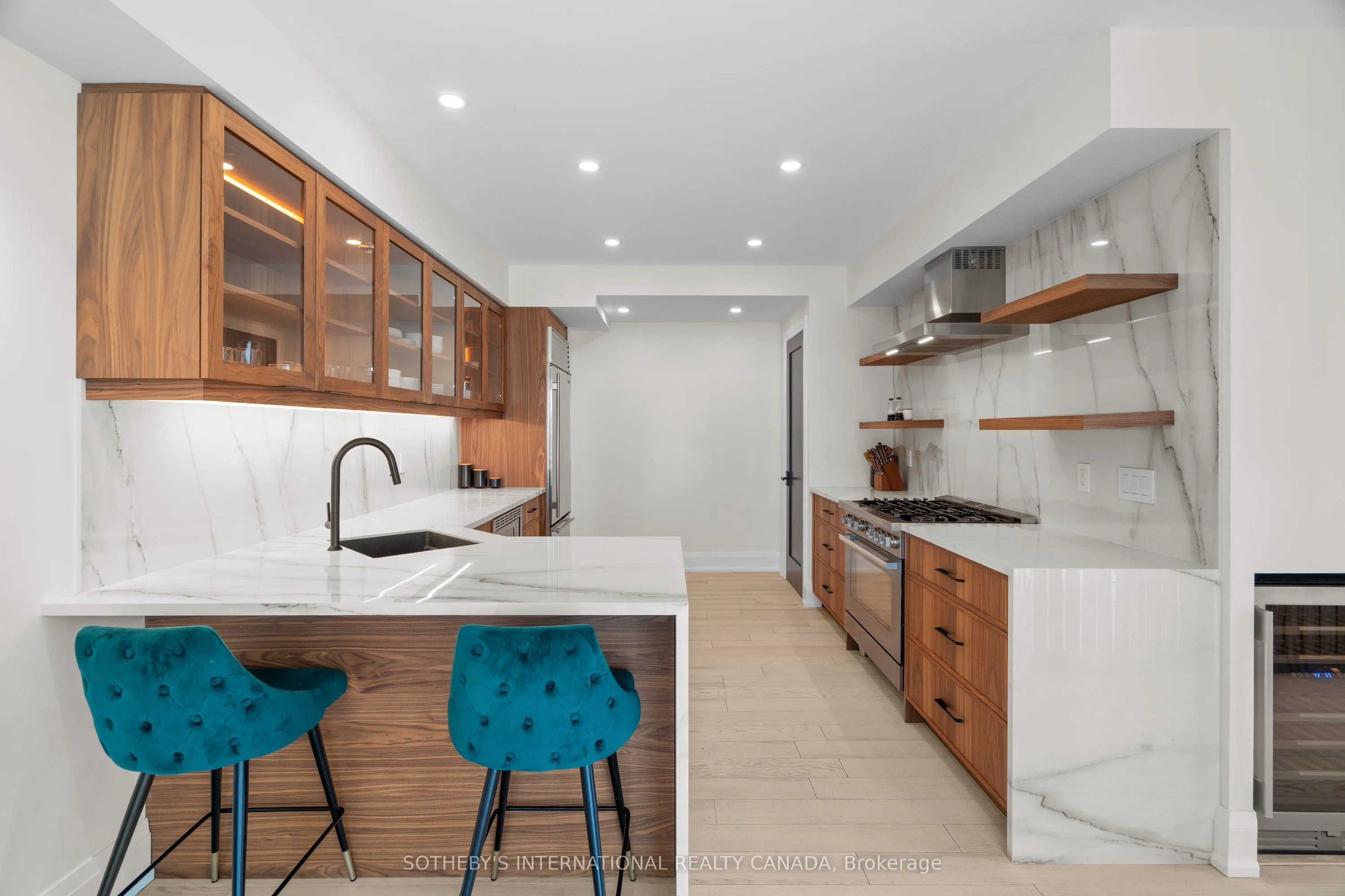 500 Queens Quay, #PH 1005W