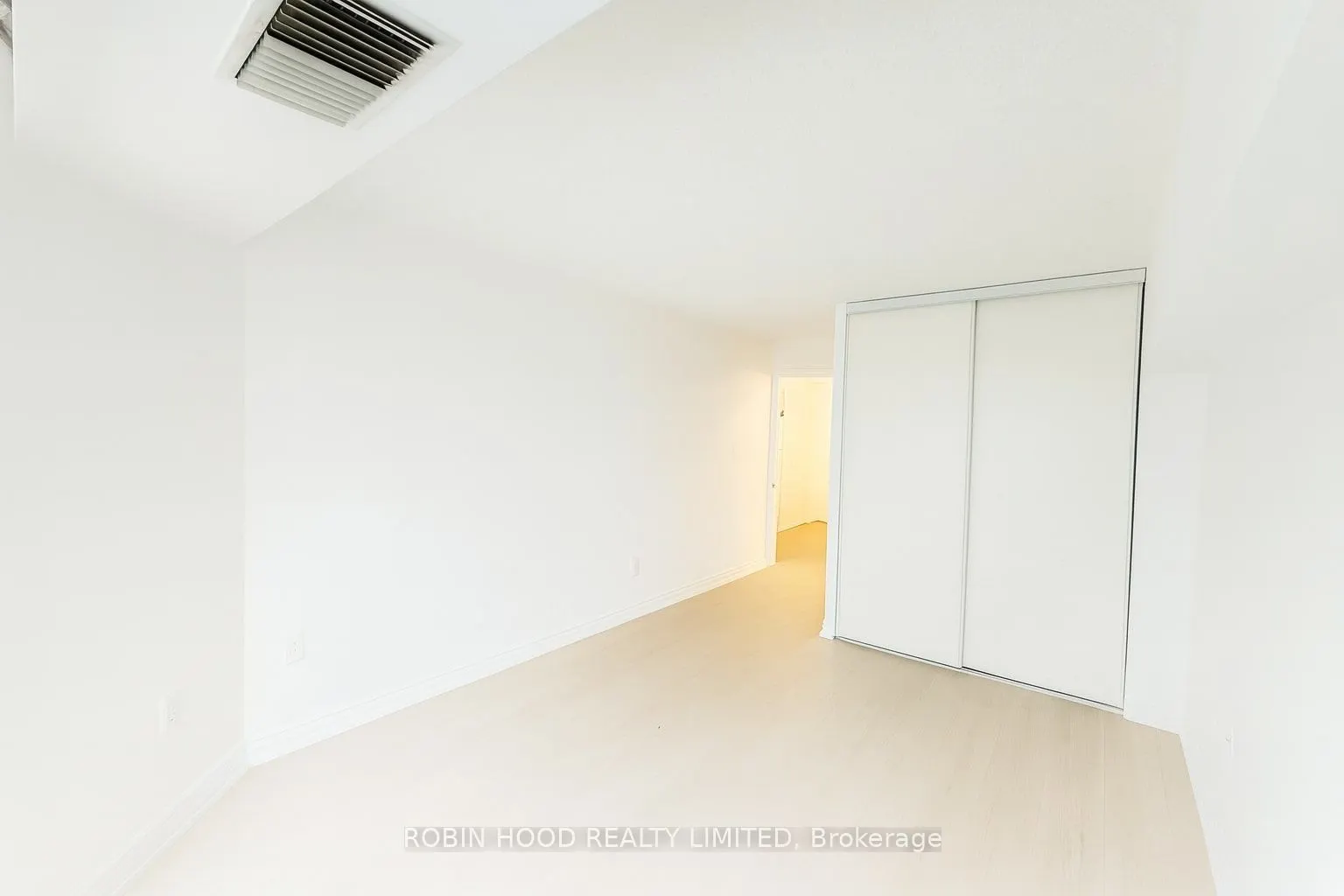 105 Victoria Street, #307