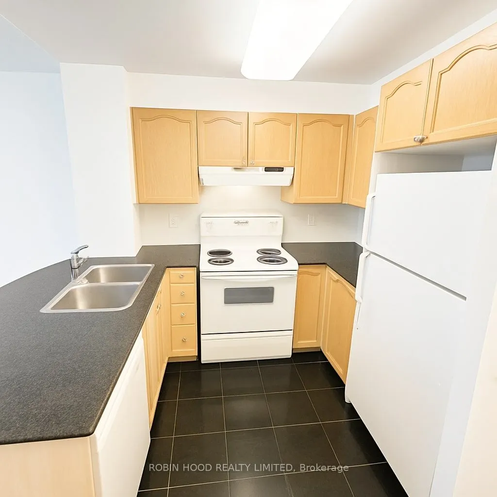 105 Victoria Street, #307