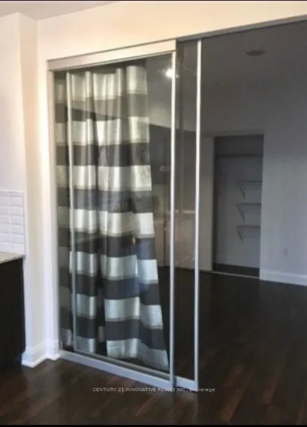 160 Vanderhoof Avenue, #811