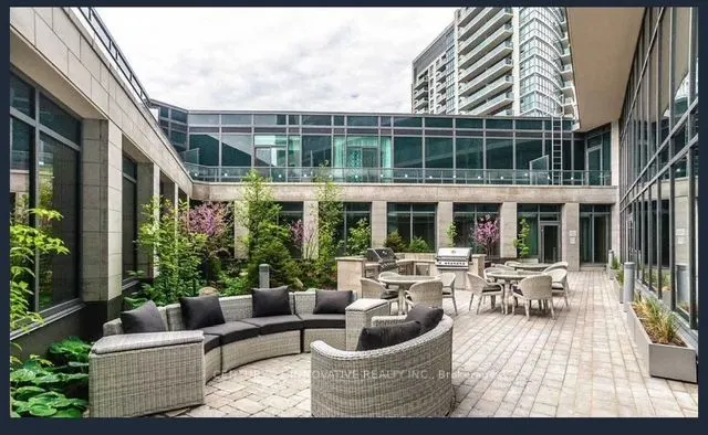 160 Vanderhoof Avenue, #811