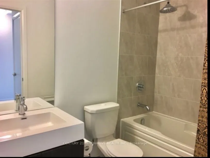 160 Vanderhoof Avenue, #811