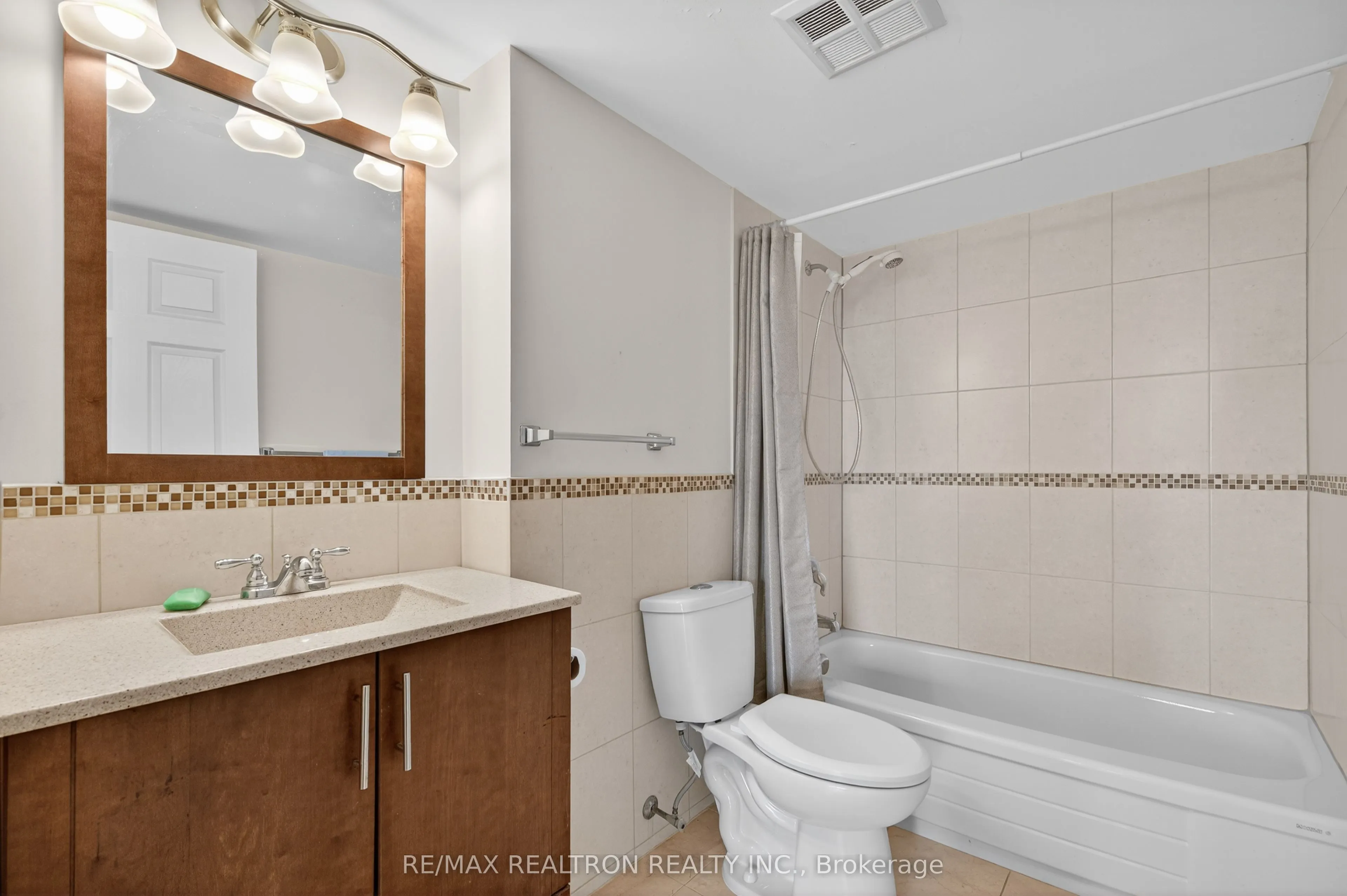 1101 Steeles Avenue W, #602