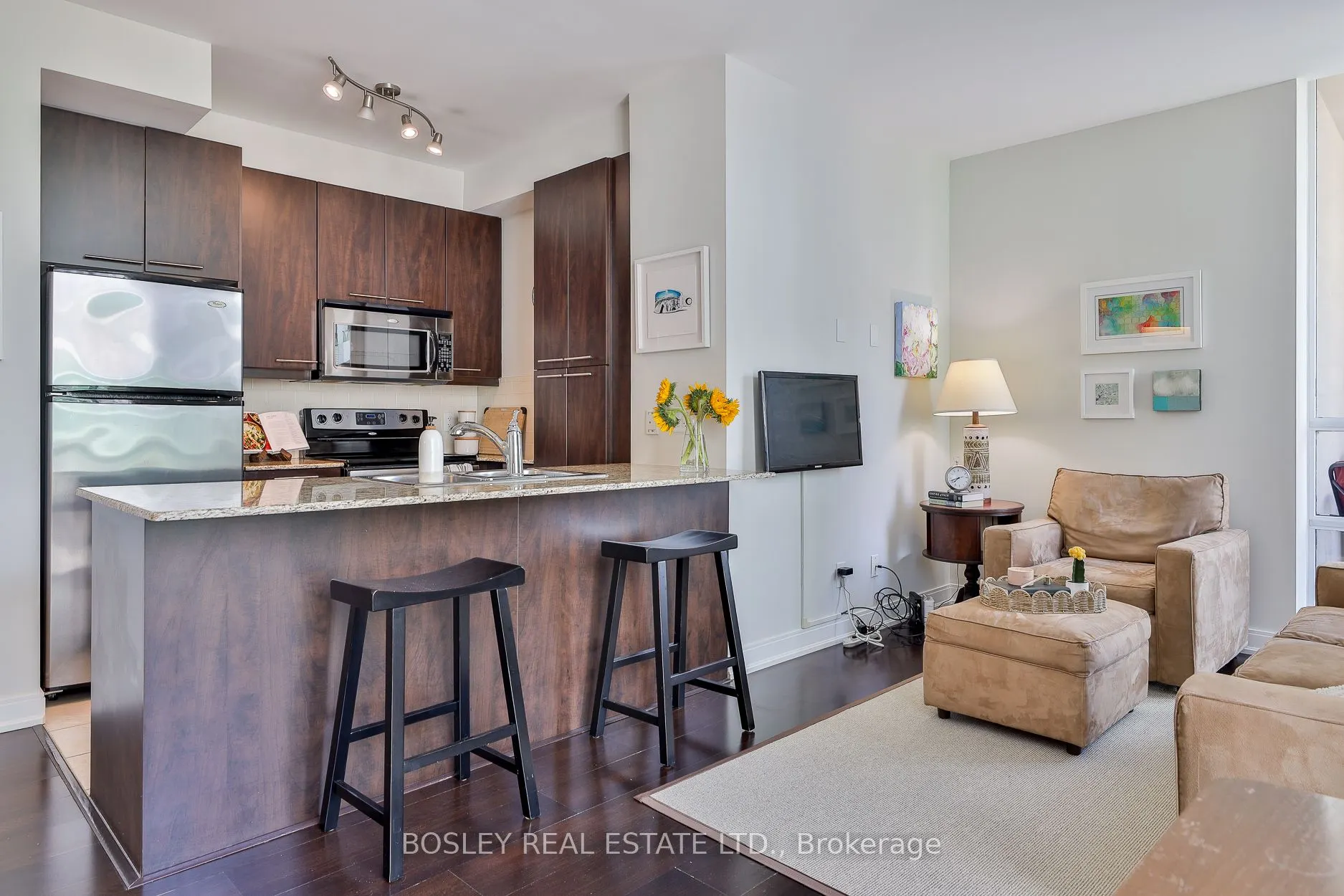 88 Broadway Avenue, #318