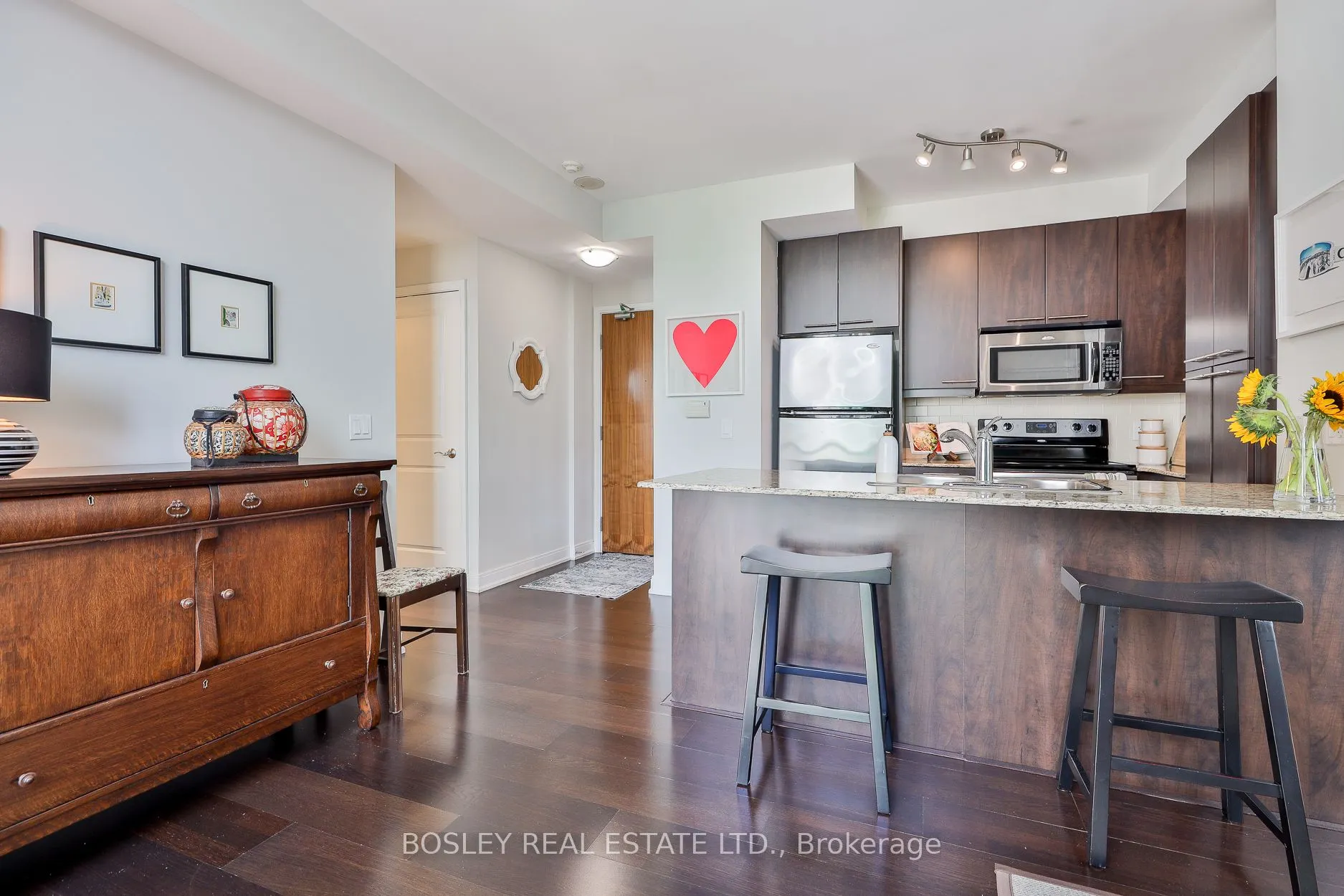 88 Broadway Avenue, #318