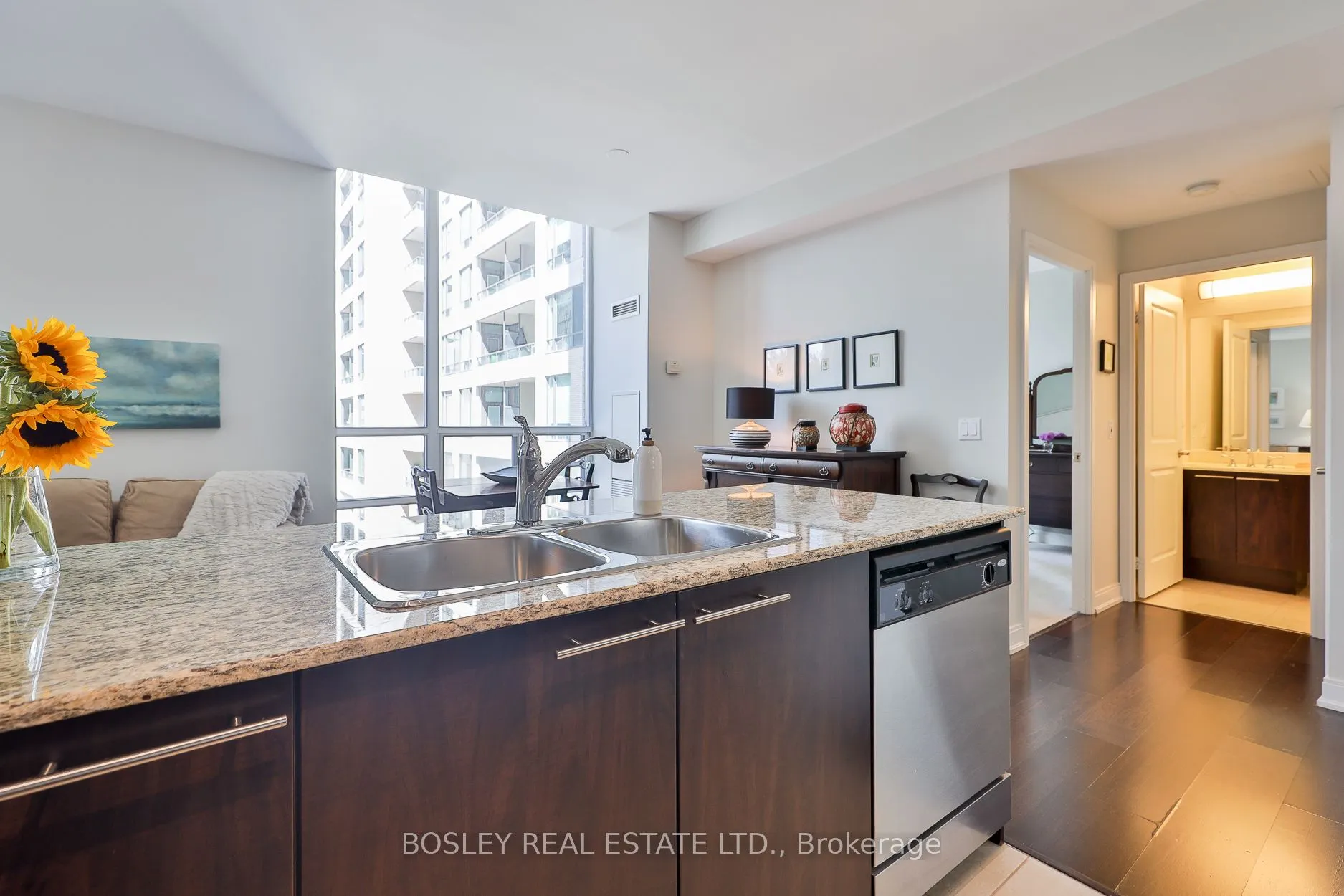 88 Broadway Avenue, #318