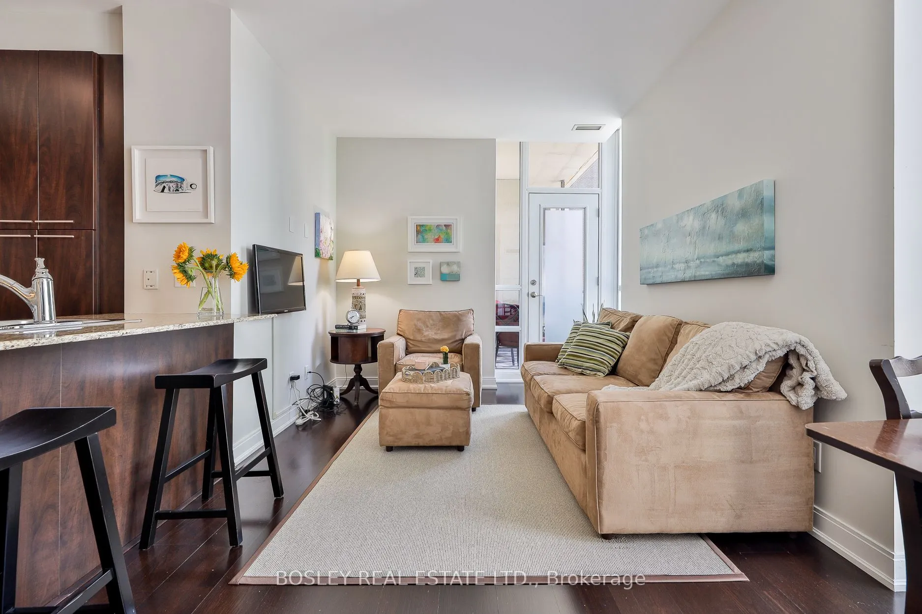 88 Broadway Avenue, #318
