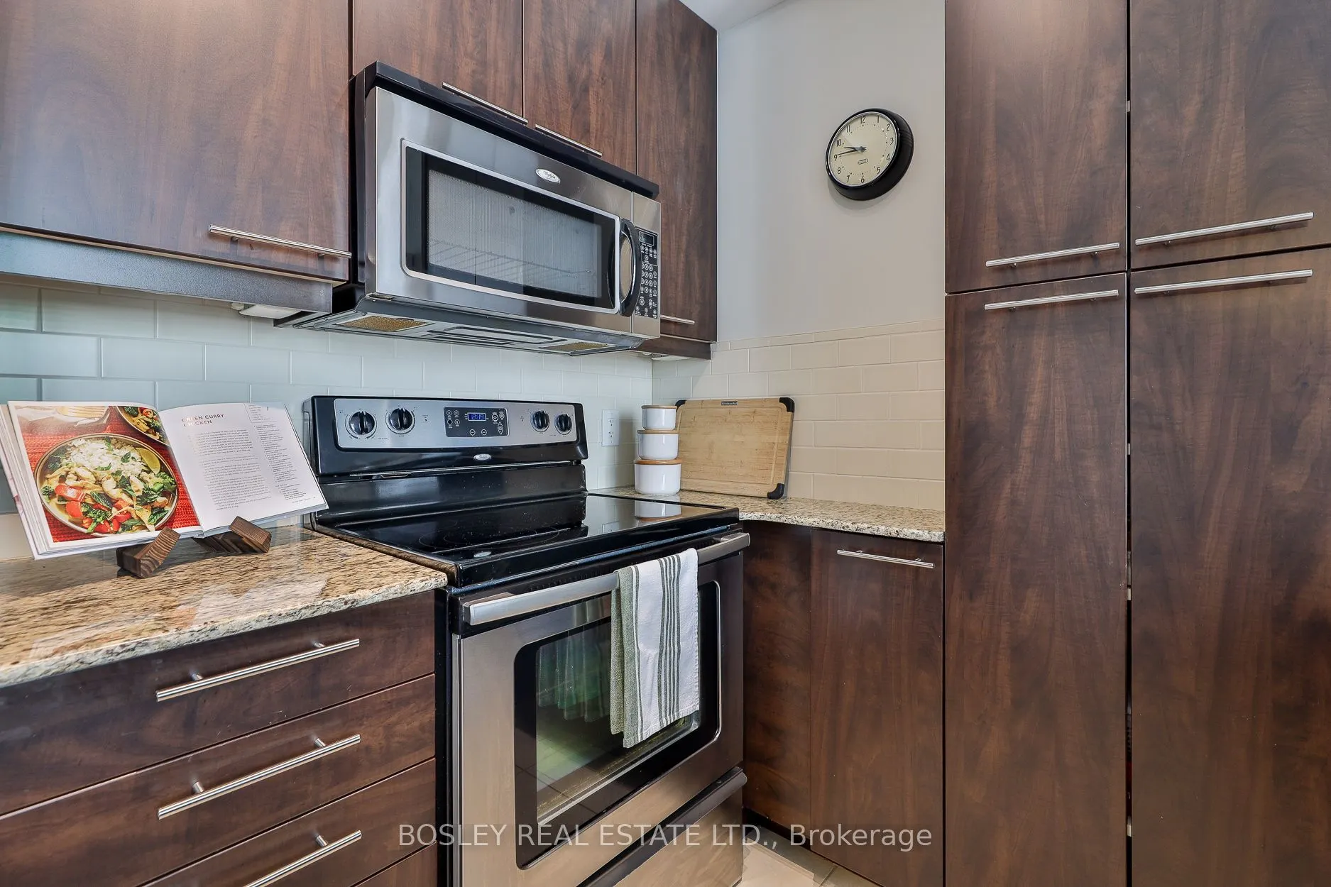 88 Broadway Avenue, #318