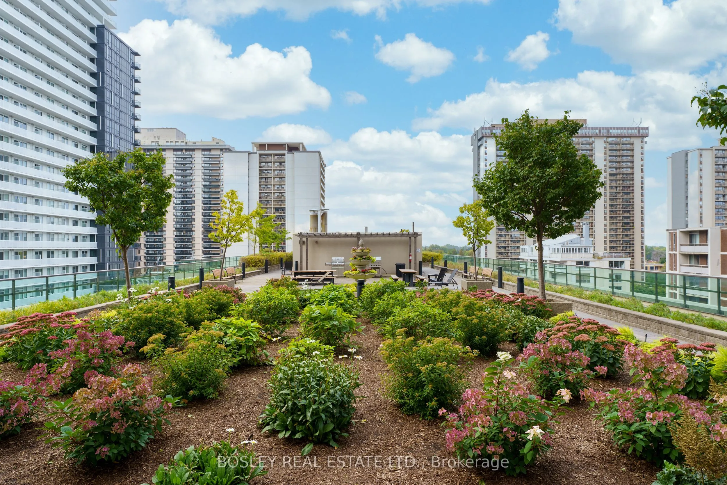 88 Broadway Avenue, #318