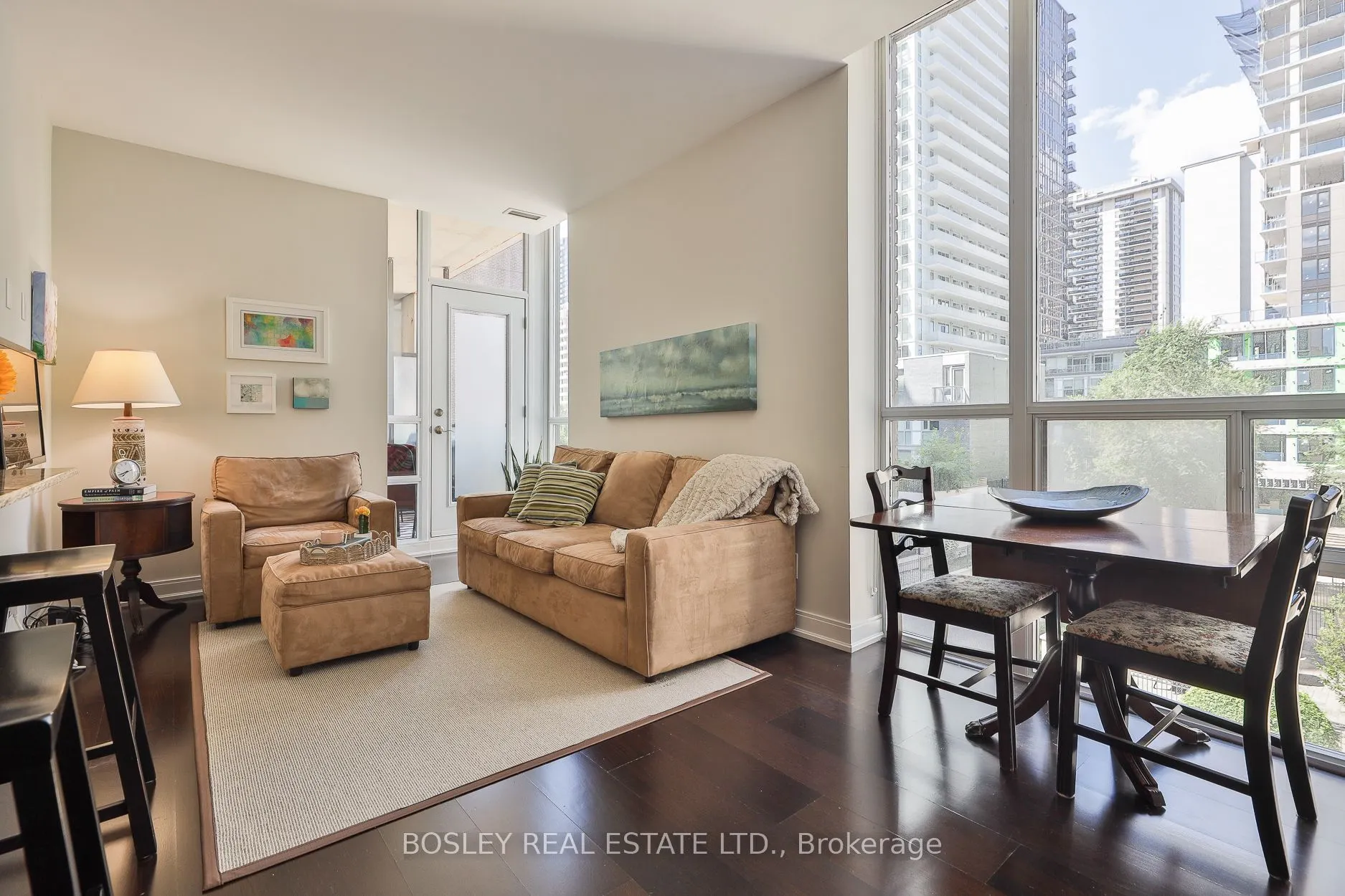 88 Broadway Avenue, #318