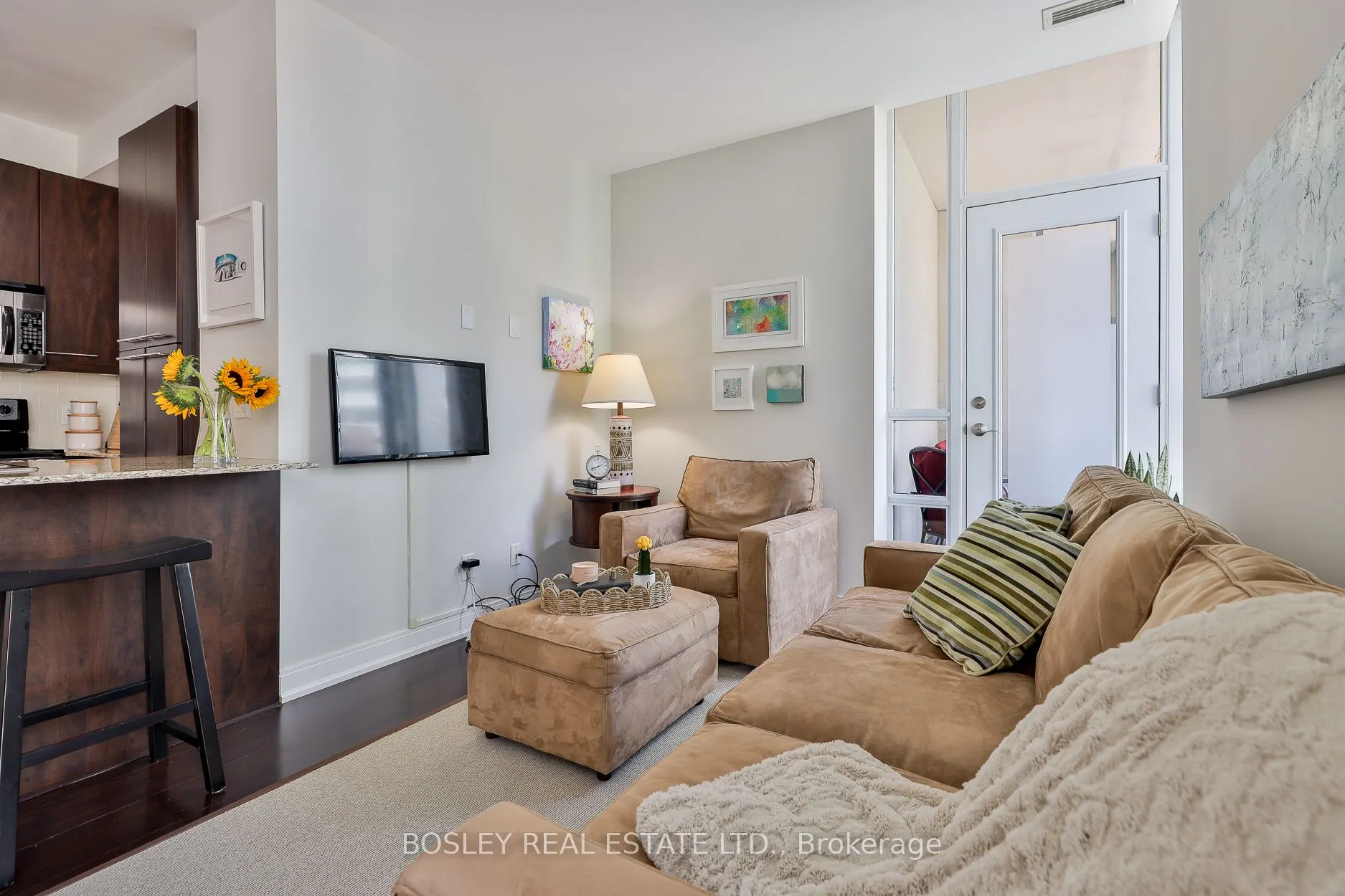 88 Broadway Avenue, #318