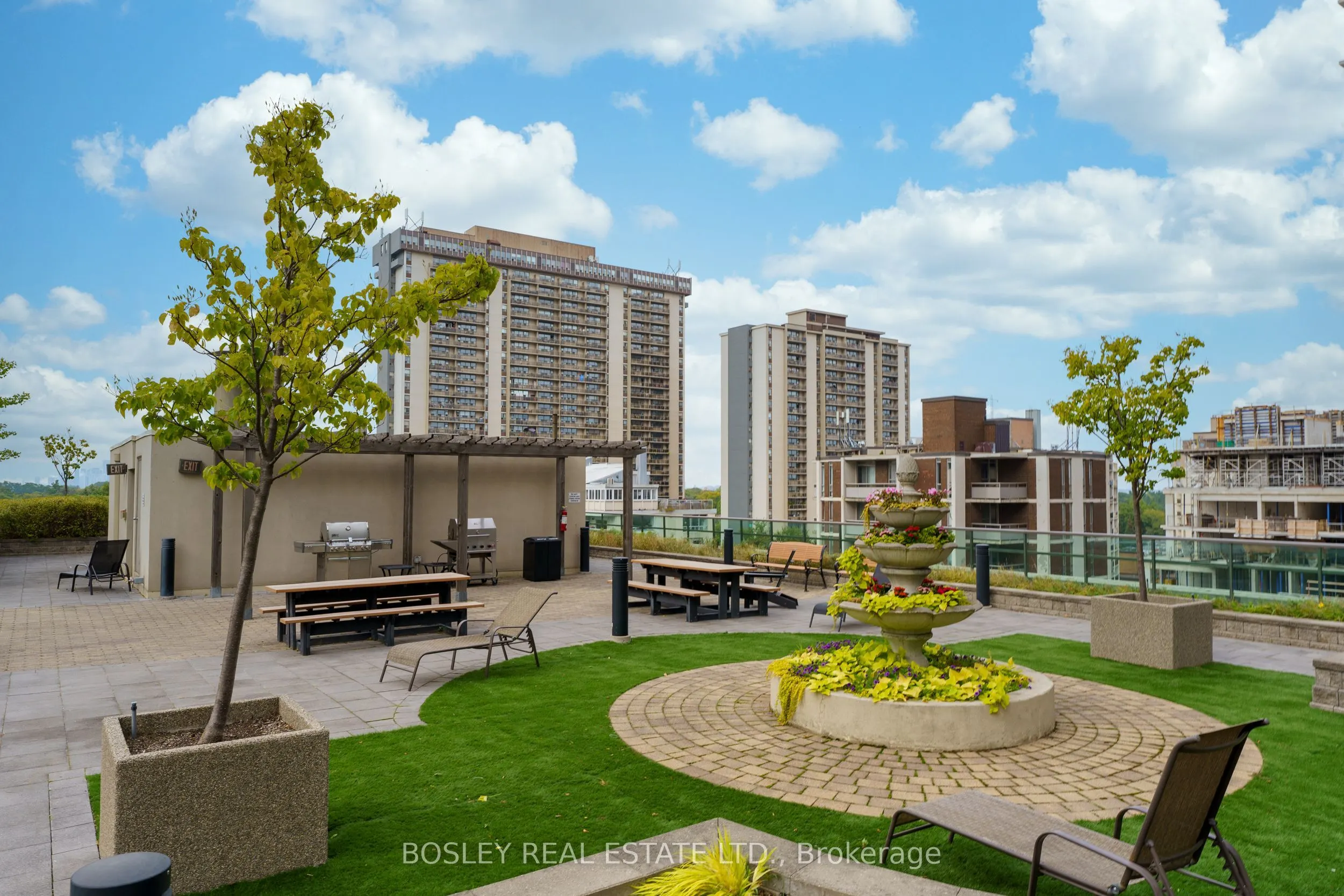 88 Broadway Avenue, #318