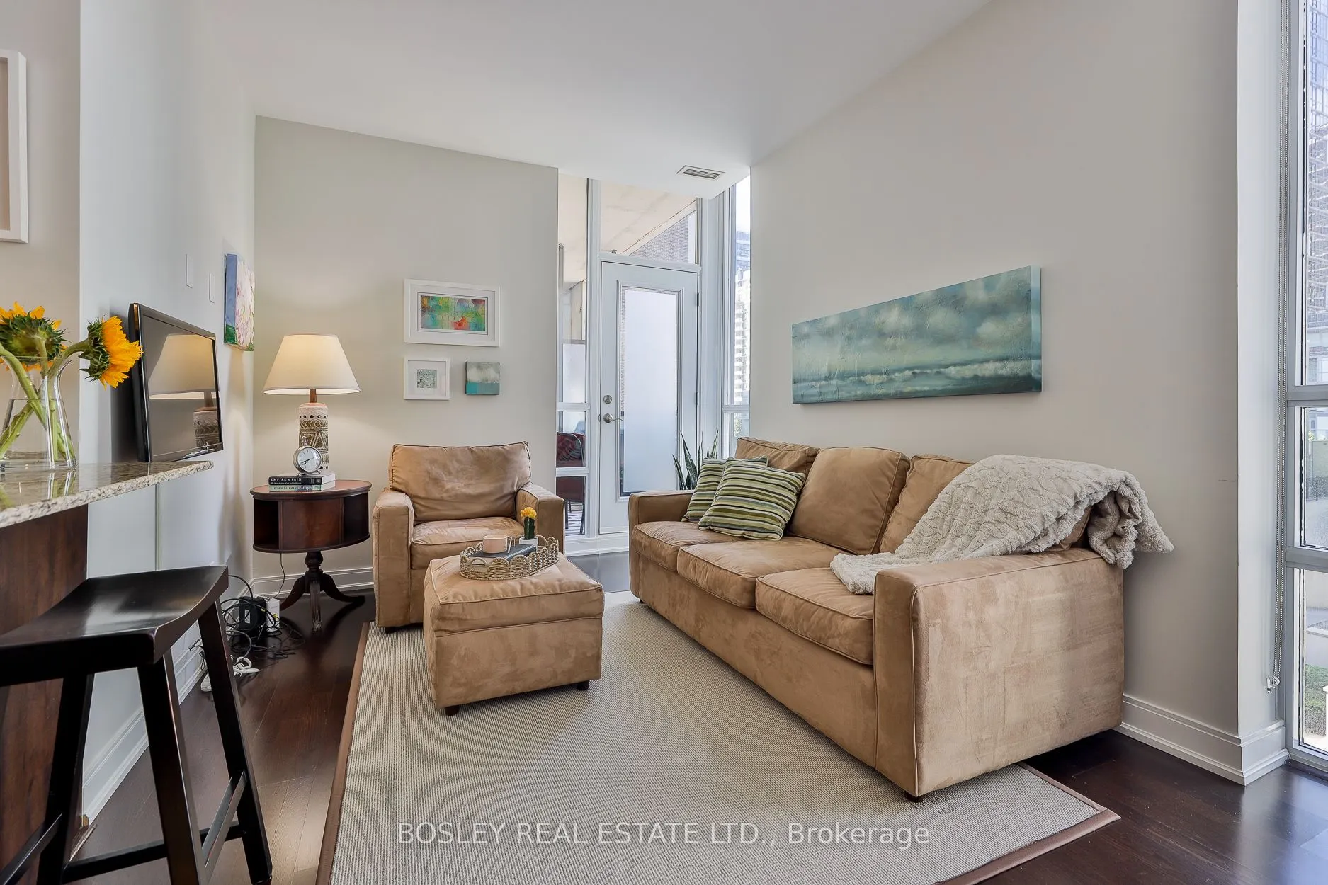 88 Broadway Avenue, #318