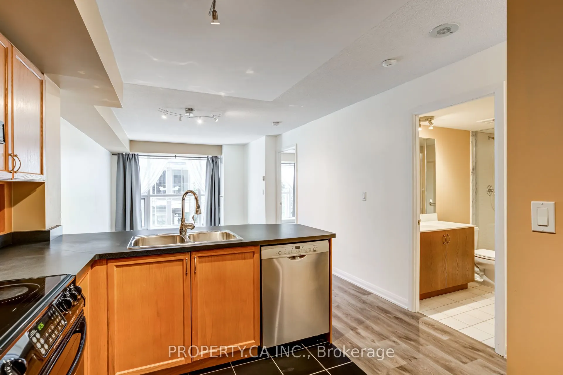 18 Beverley Street, #311