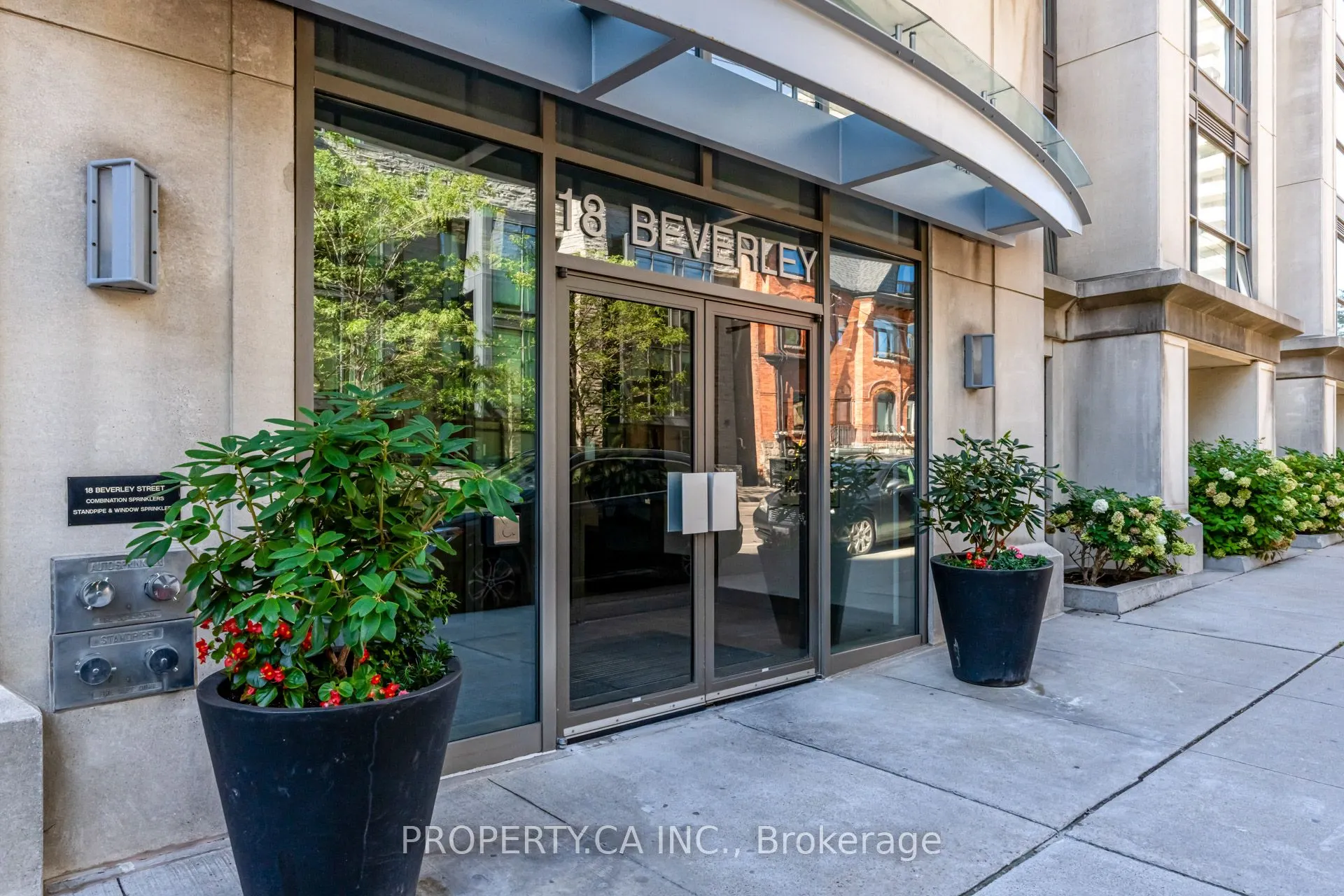 18 Beverley Street, #311