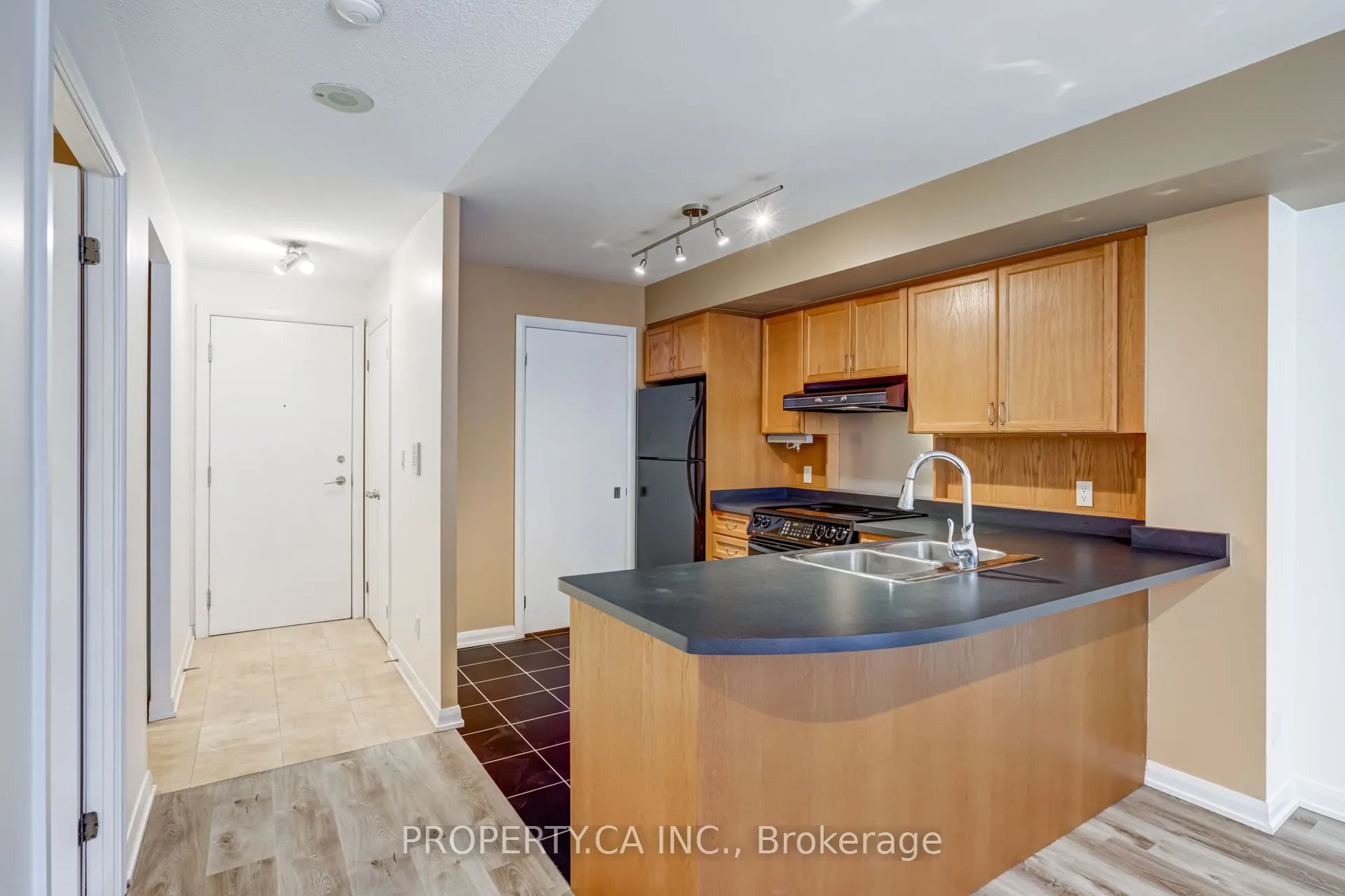 18 Beverley Street, #311