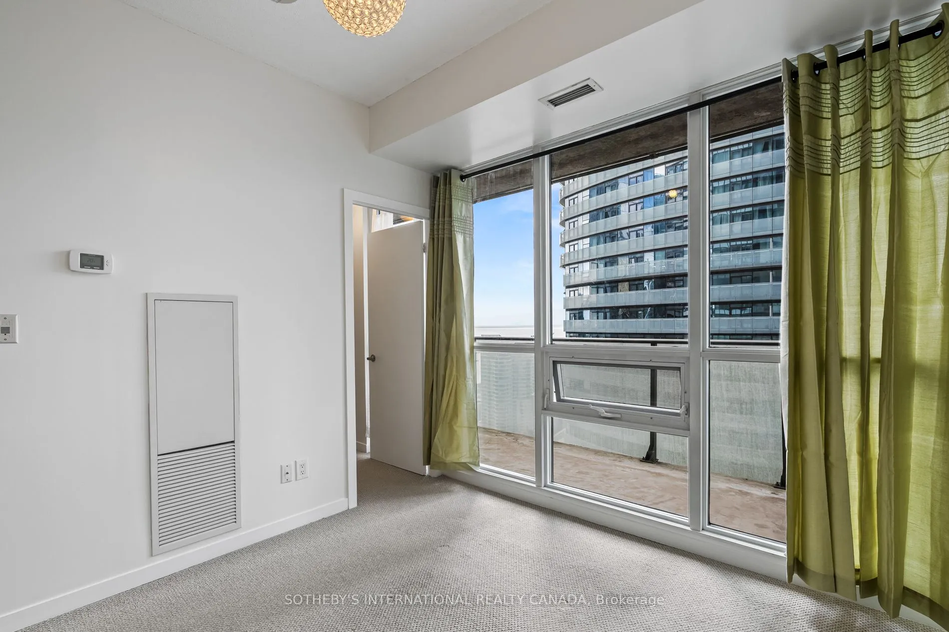 55 Bremner Boulevard, #2701