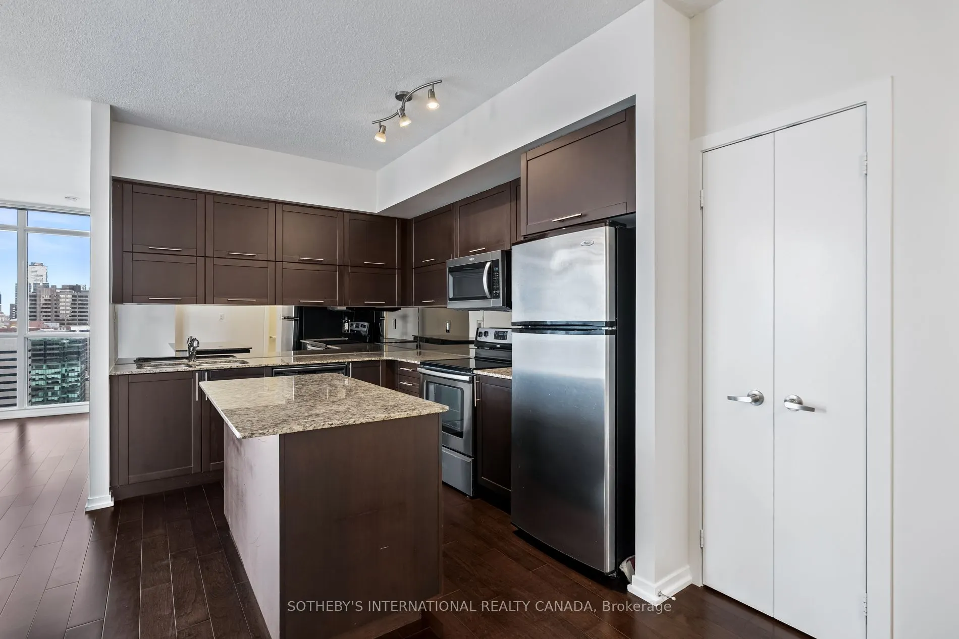 55 Bremner Boulevard, #2701