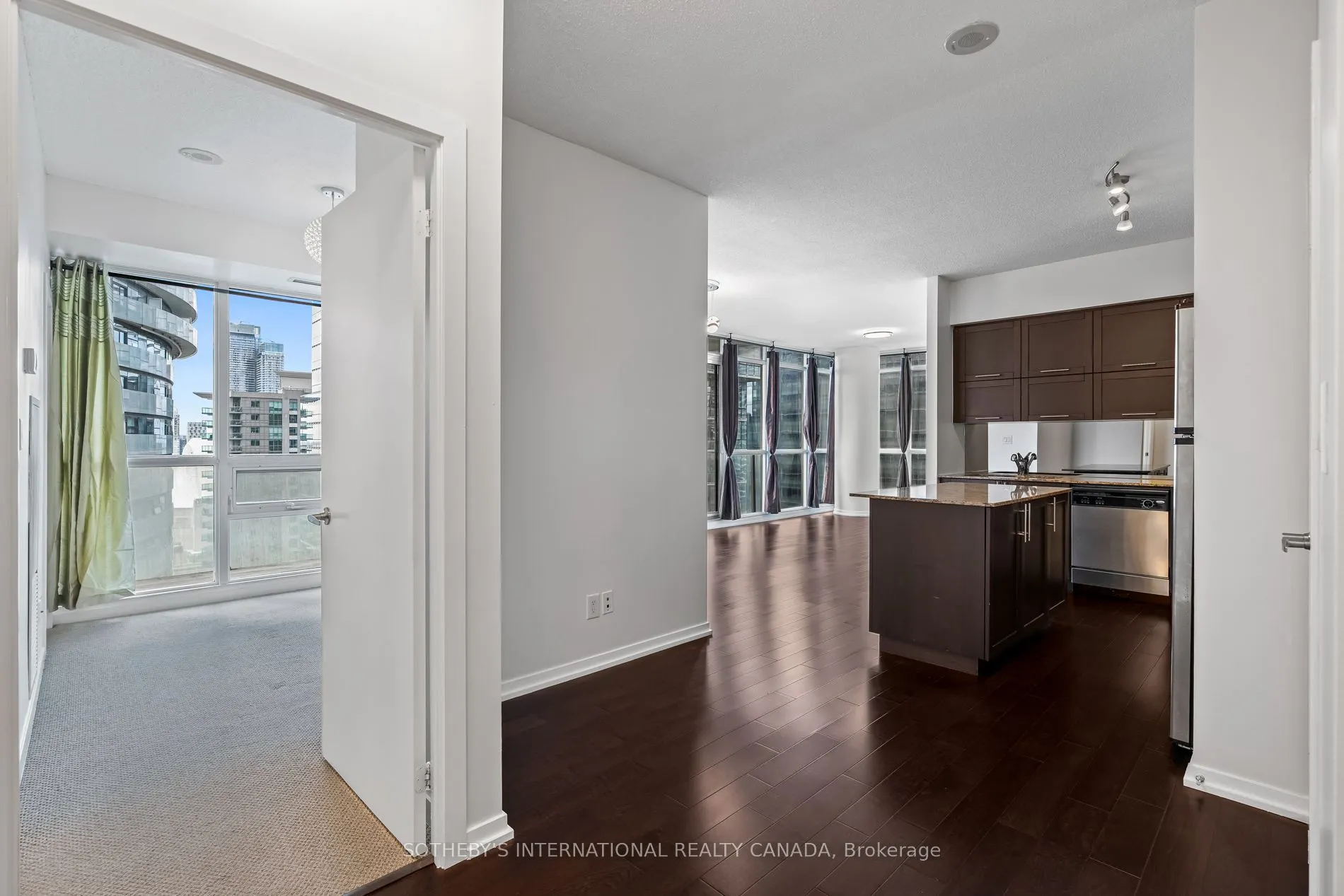 55 Bremner Boulevard, #2701
