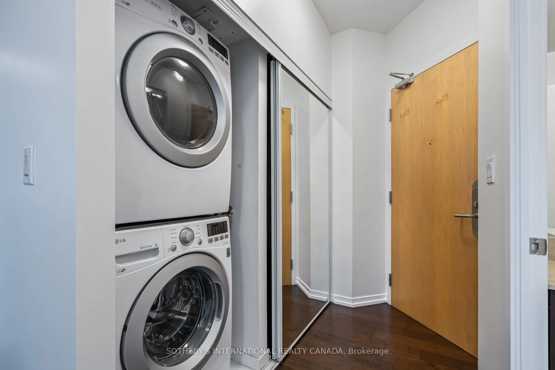 55 Bremner Boulevard, #2701