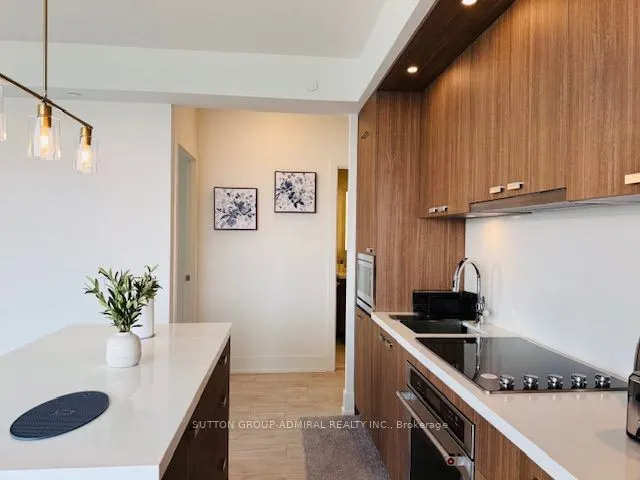 10 Inn On The Park Drive, #2904