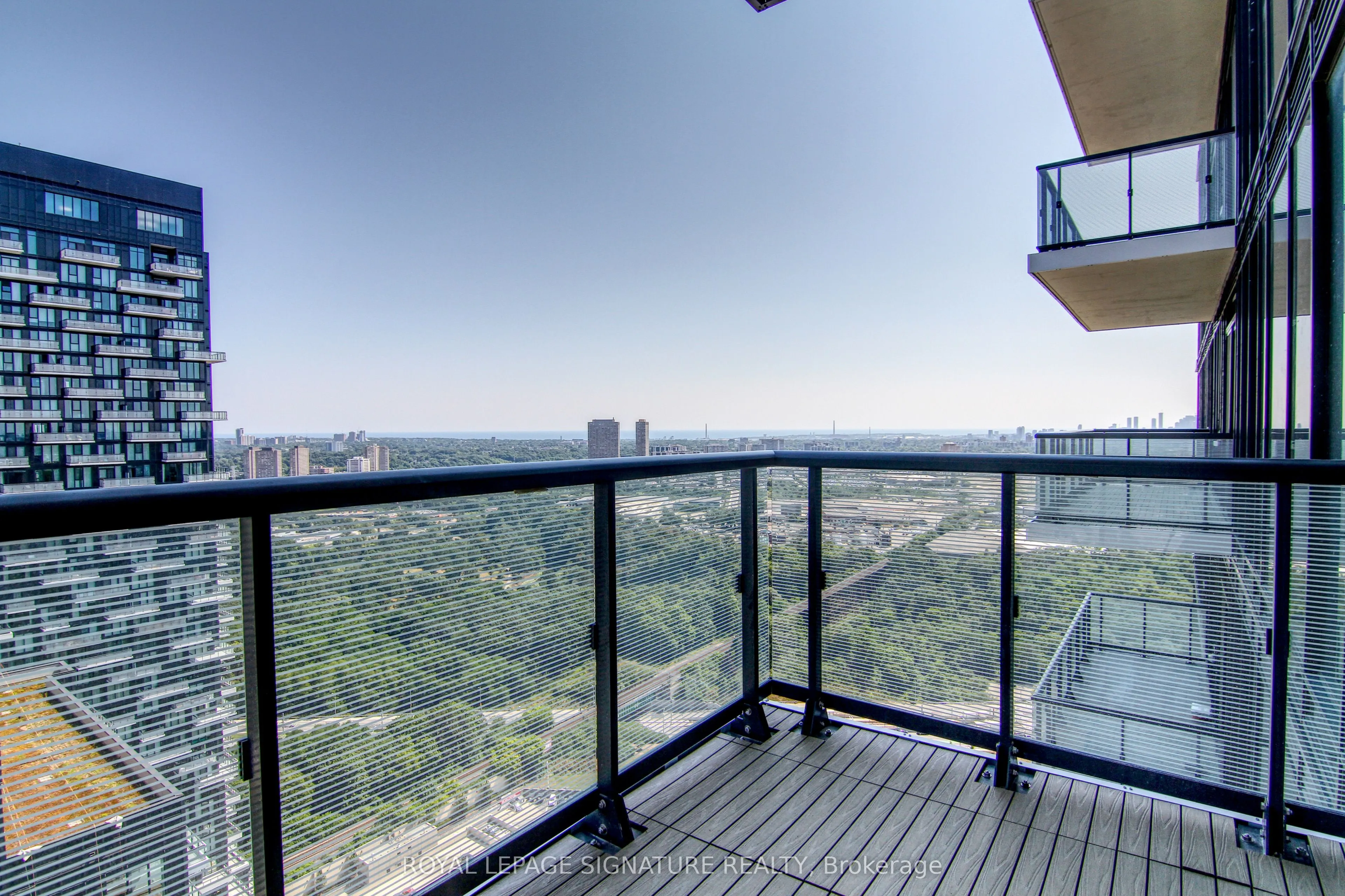 10 Inn On The Park Drive, #3604