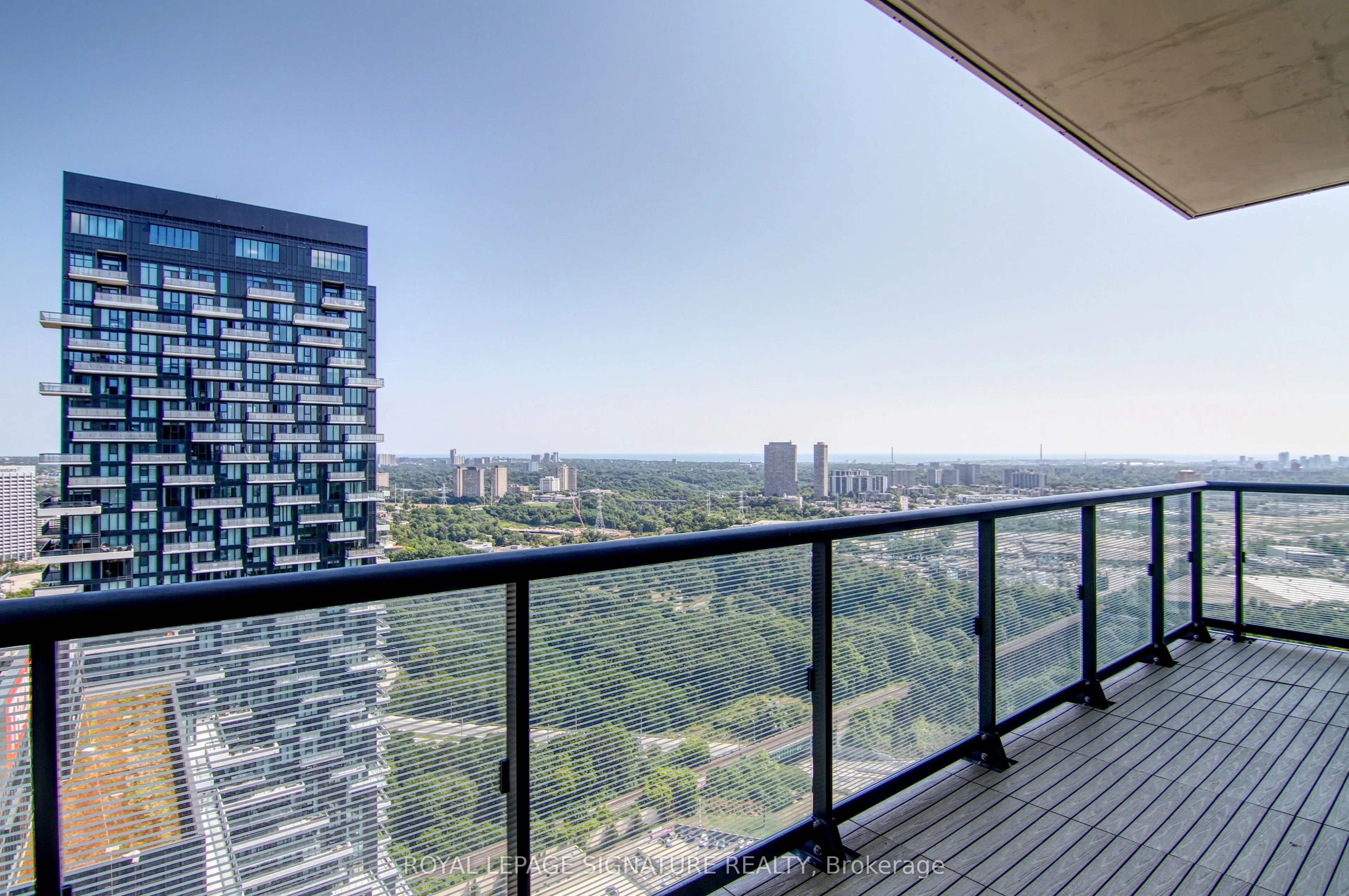 10 Inn On The Park Drive, #3604