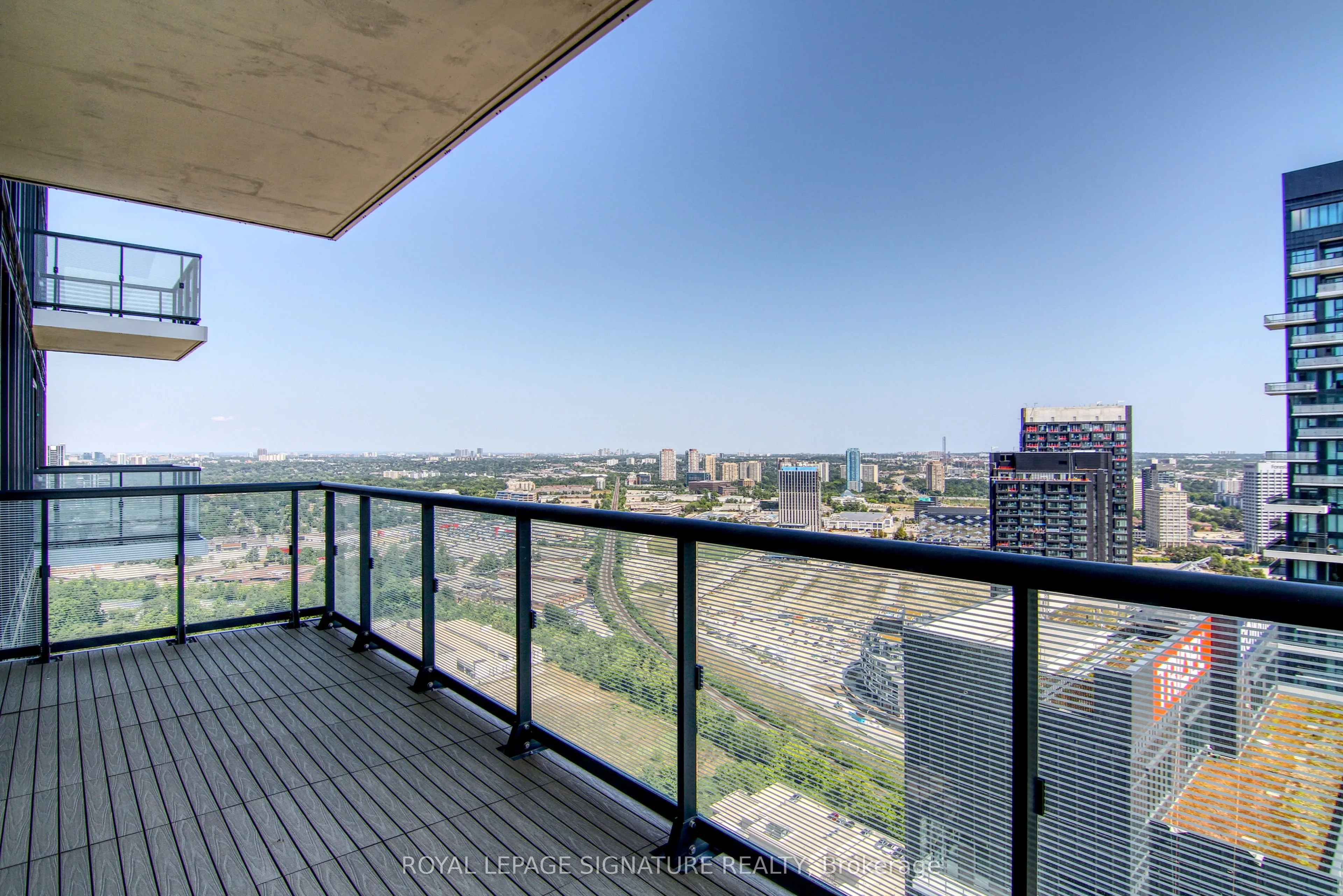 10 Inn On The Park Drive, #3604