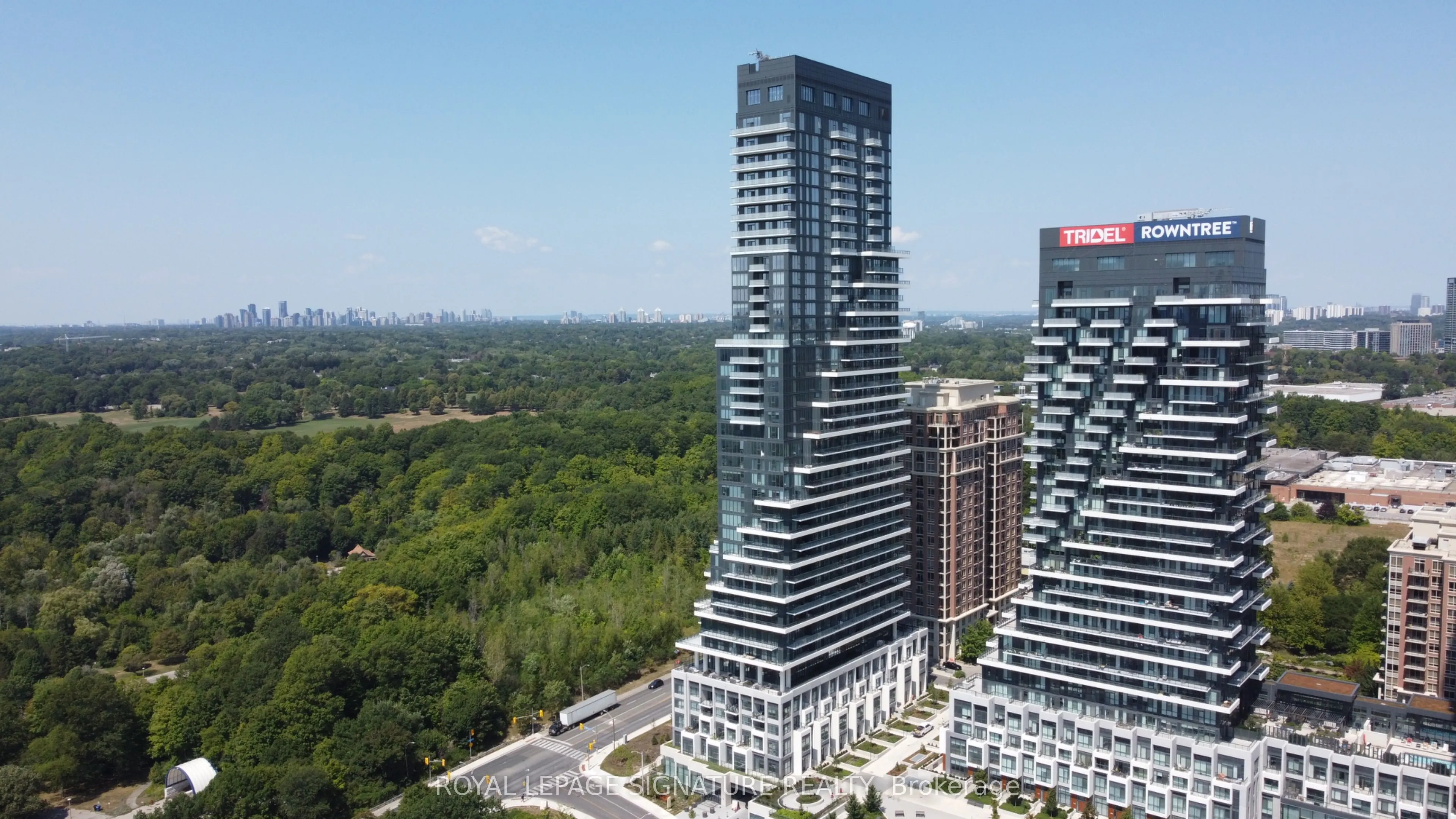 10 Inn On The Park Drive, #3604