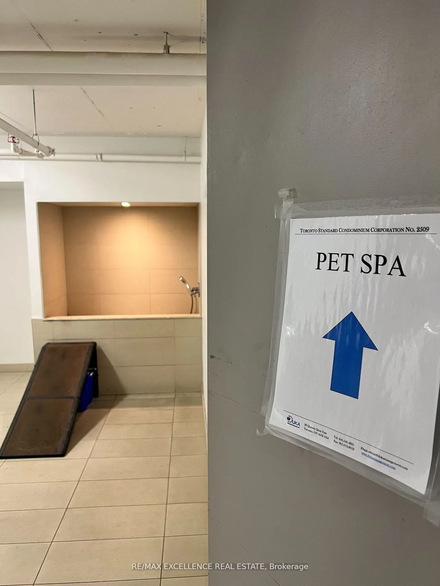 29 Queens Quay E, #1122