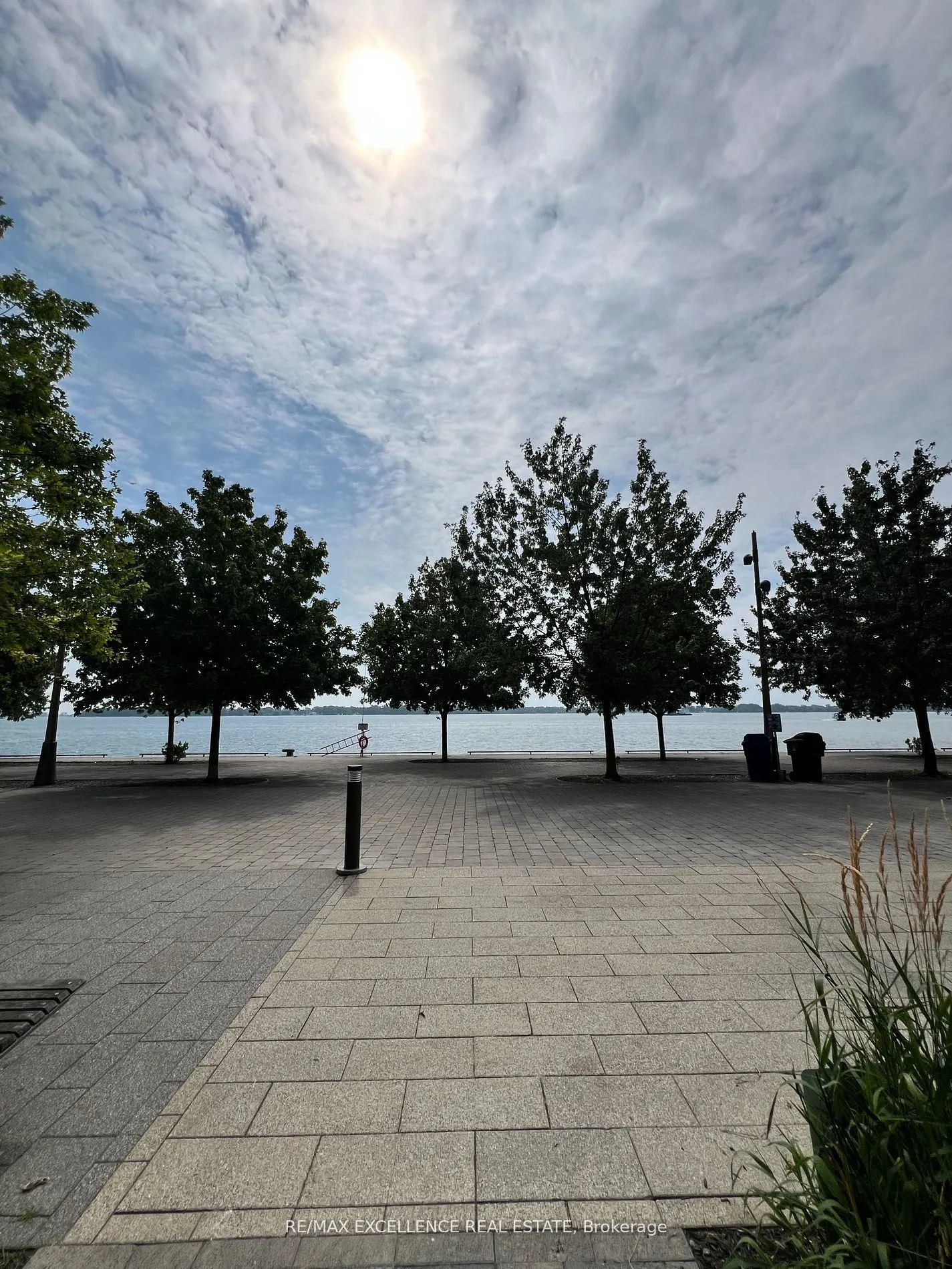 29 Queens Quay E, #1122