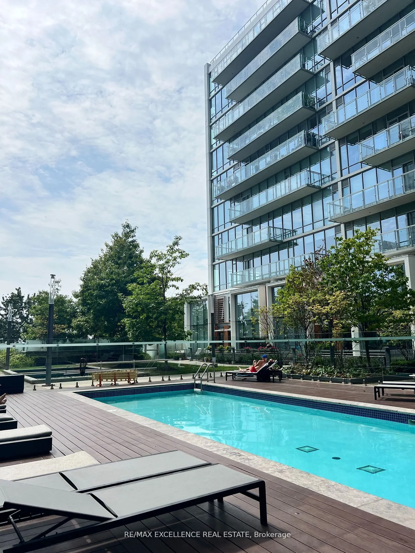 29 Queens Quay E, #1122