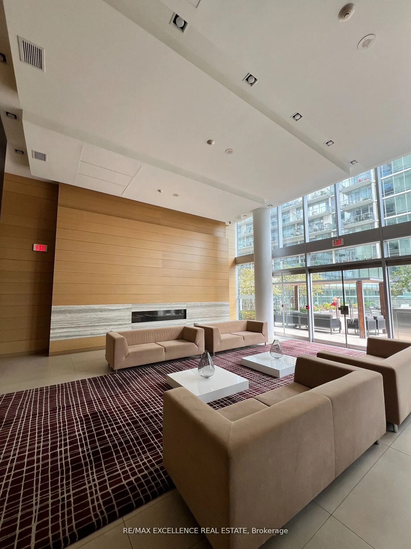 29 Queens Quay E, #1122
