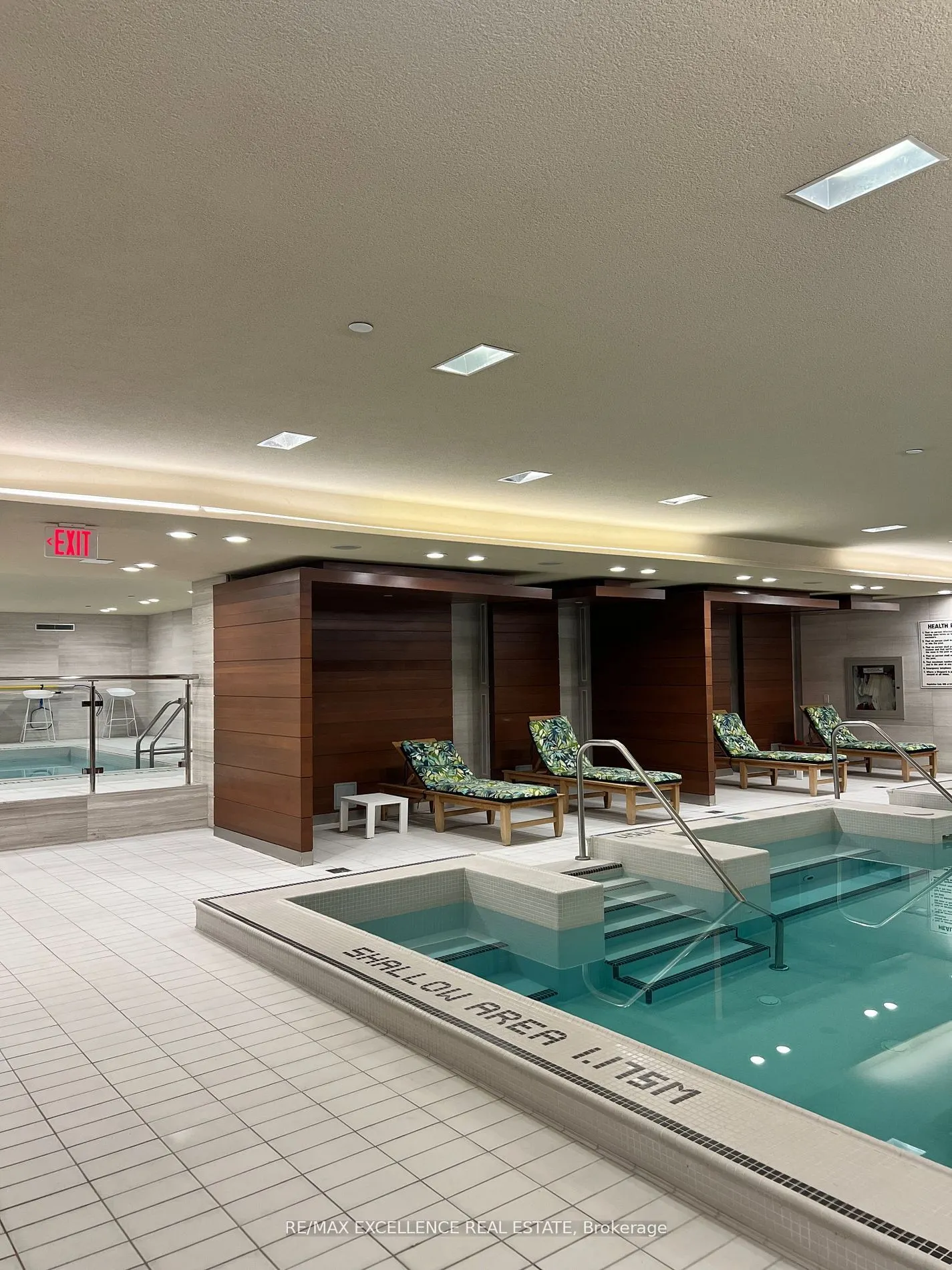29 Queens Quay E, #1122
