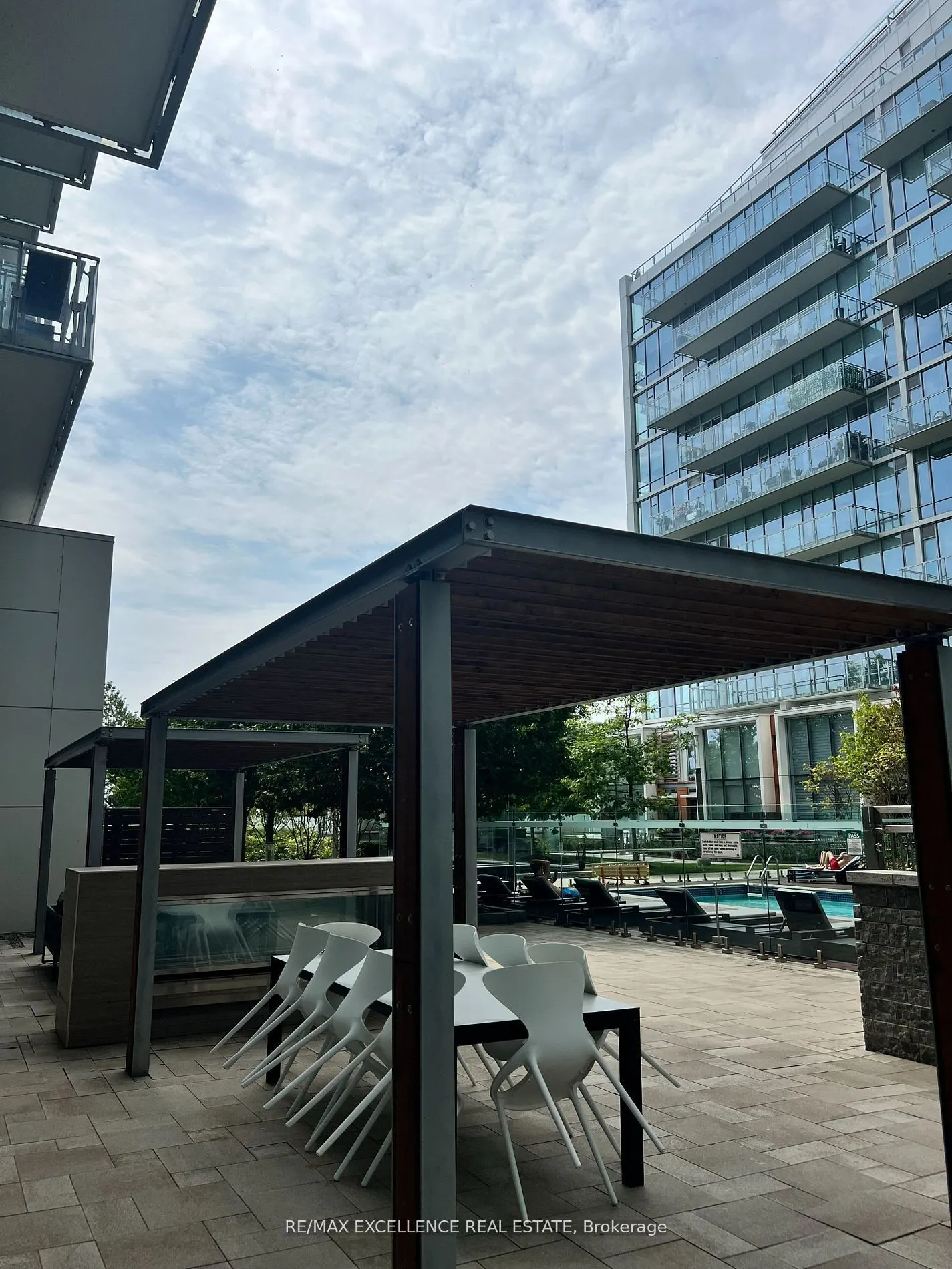 29 Queens Quay E, #1122
