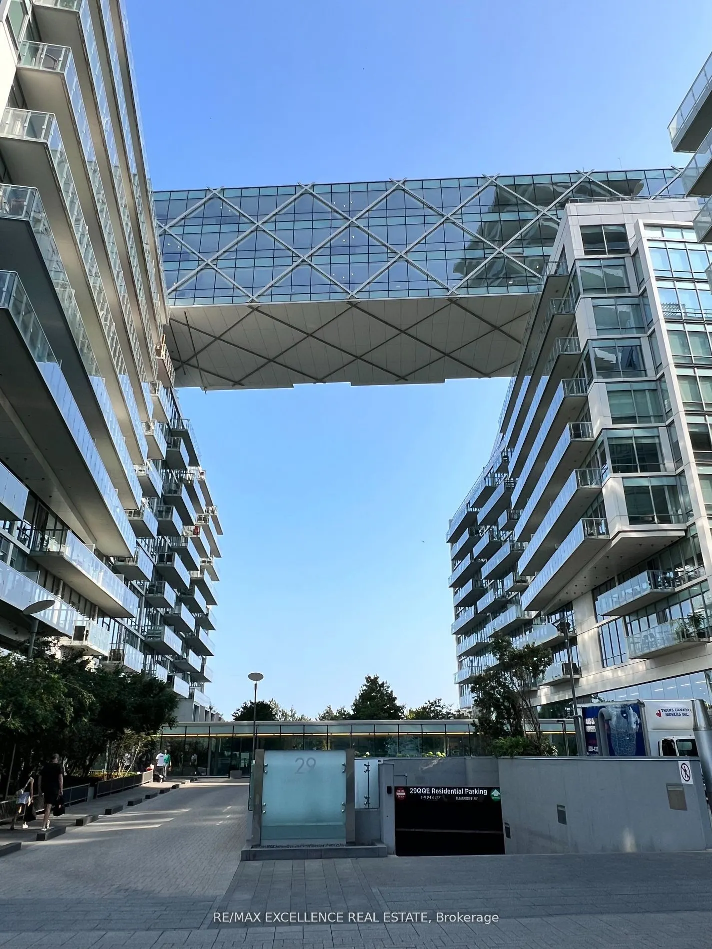 29 Queens Quay E, #1122