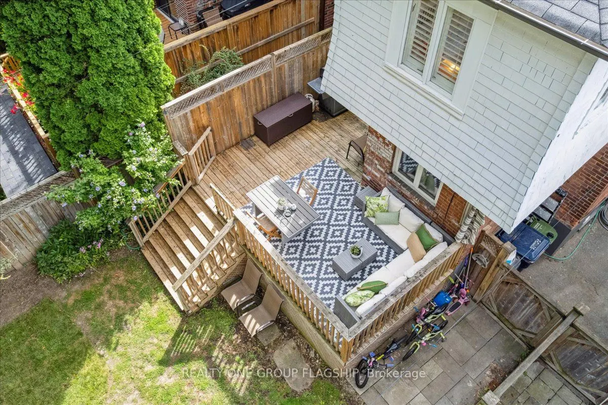 466 St Clements Avenue