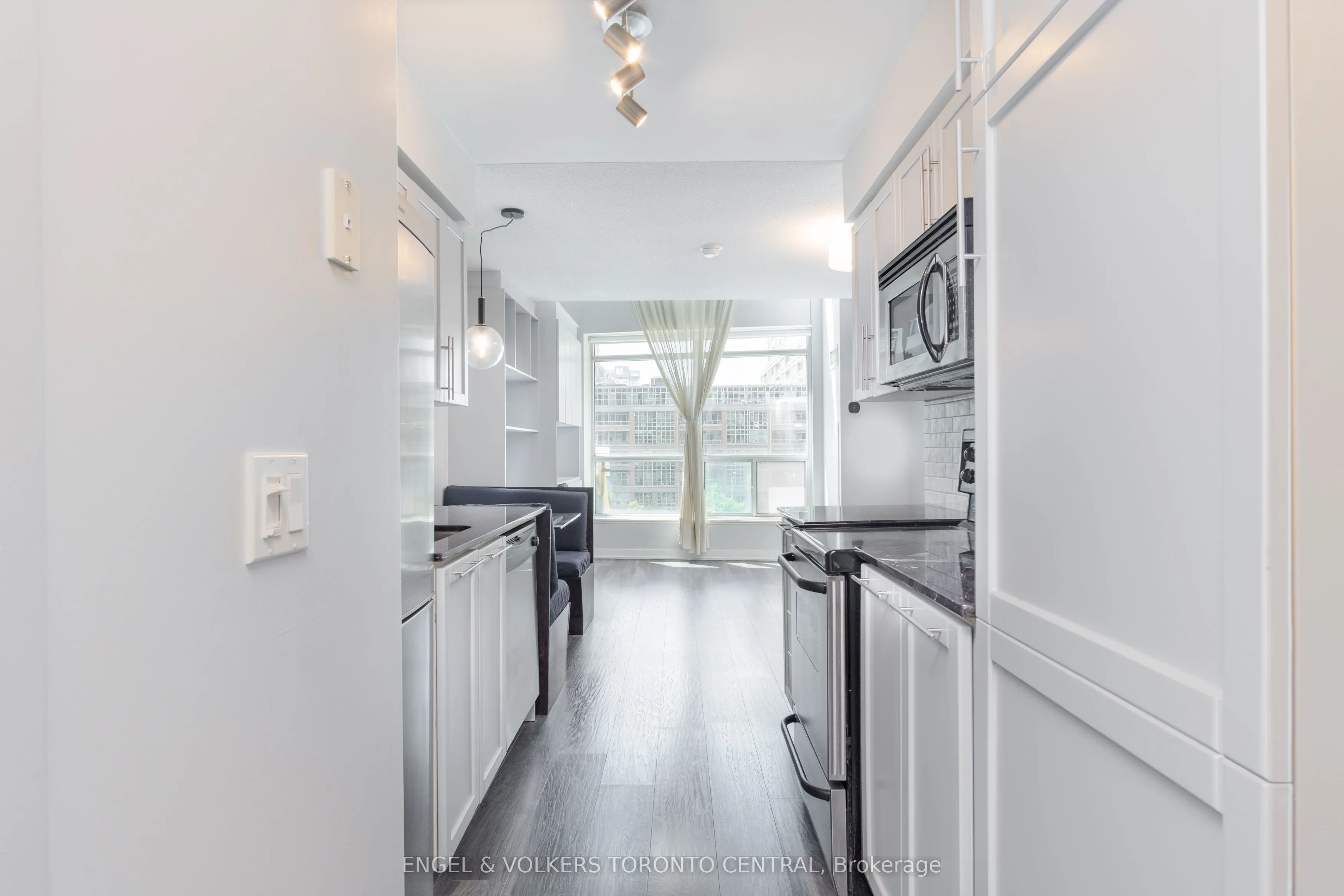 50 Lynn Williams Street, #206