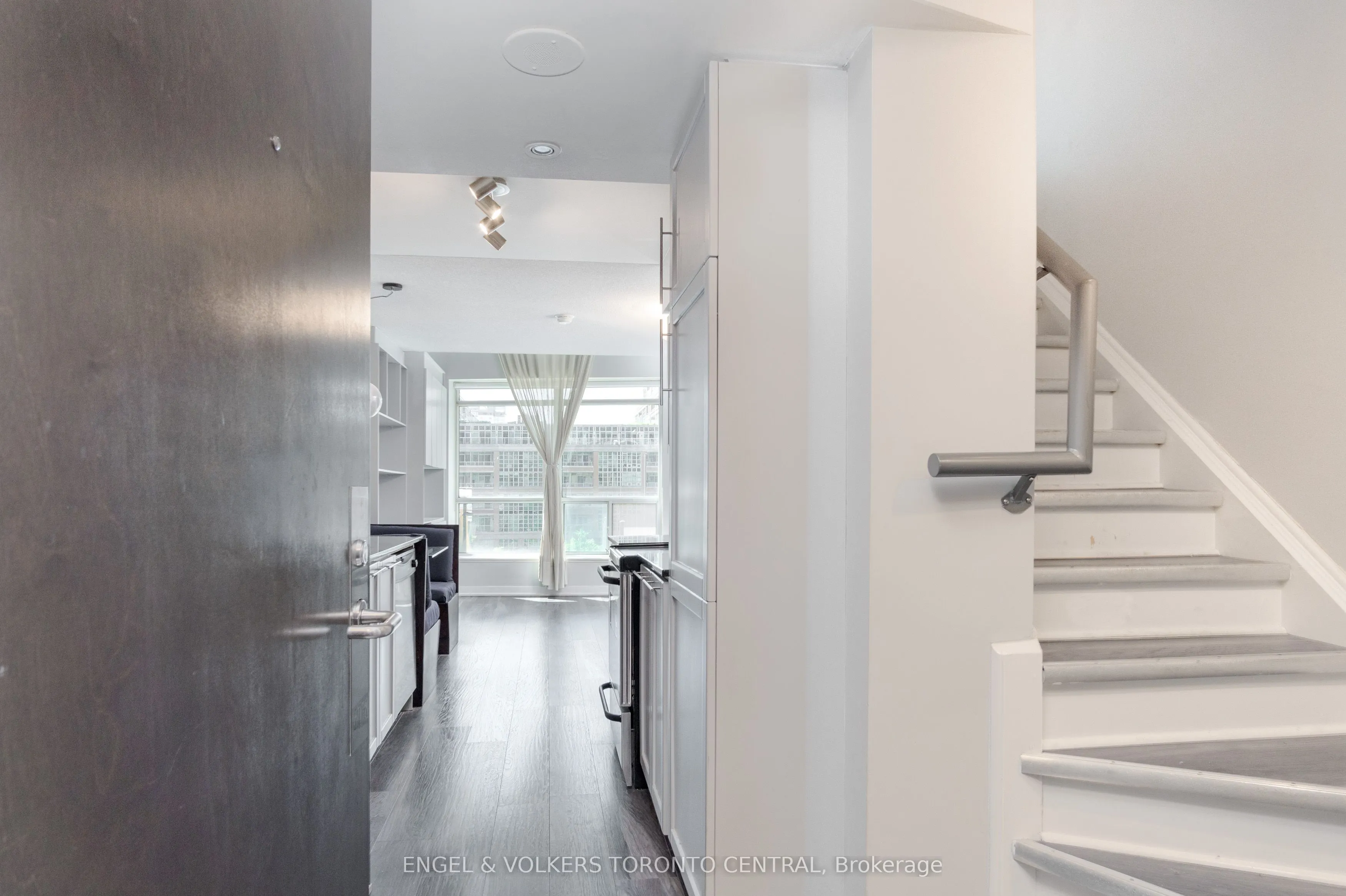 50 Lynn Williams Street, #206