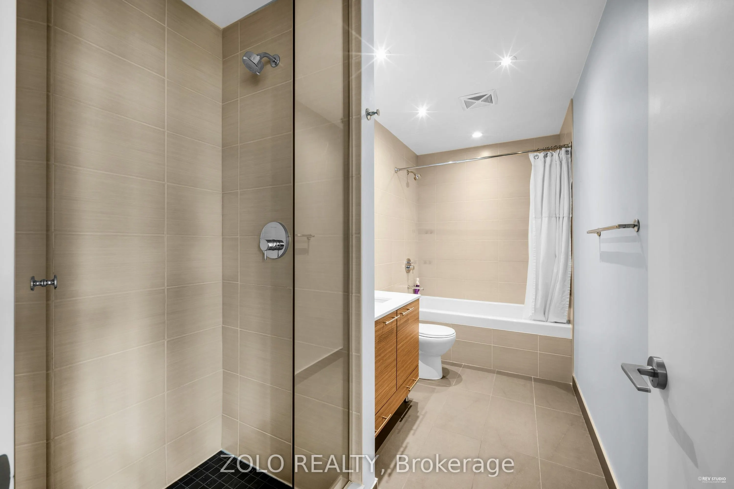 1 Market Street, #2412