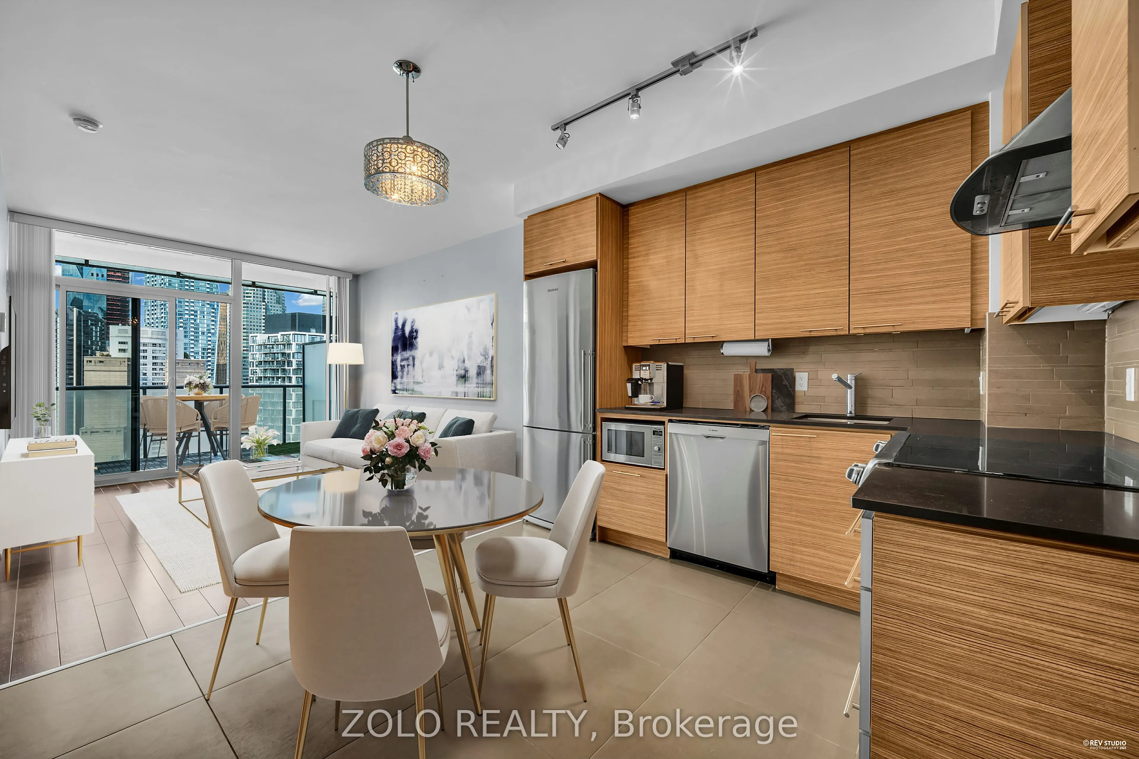 1 Market Street, #2412