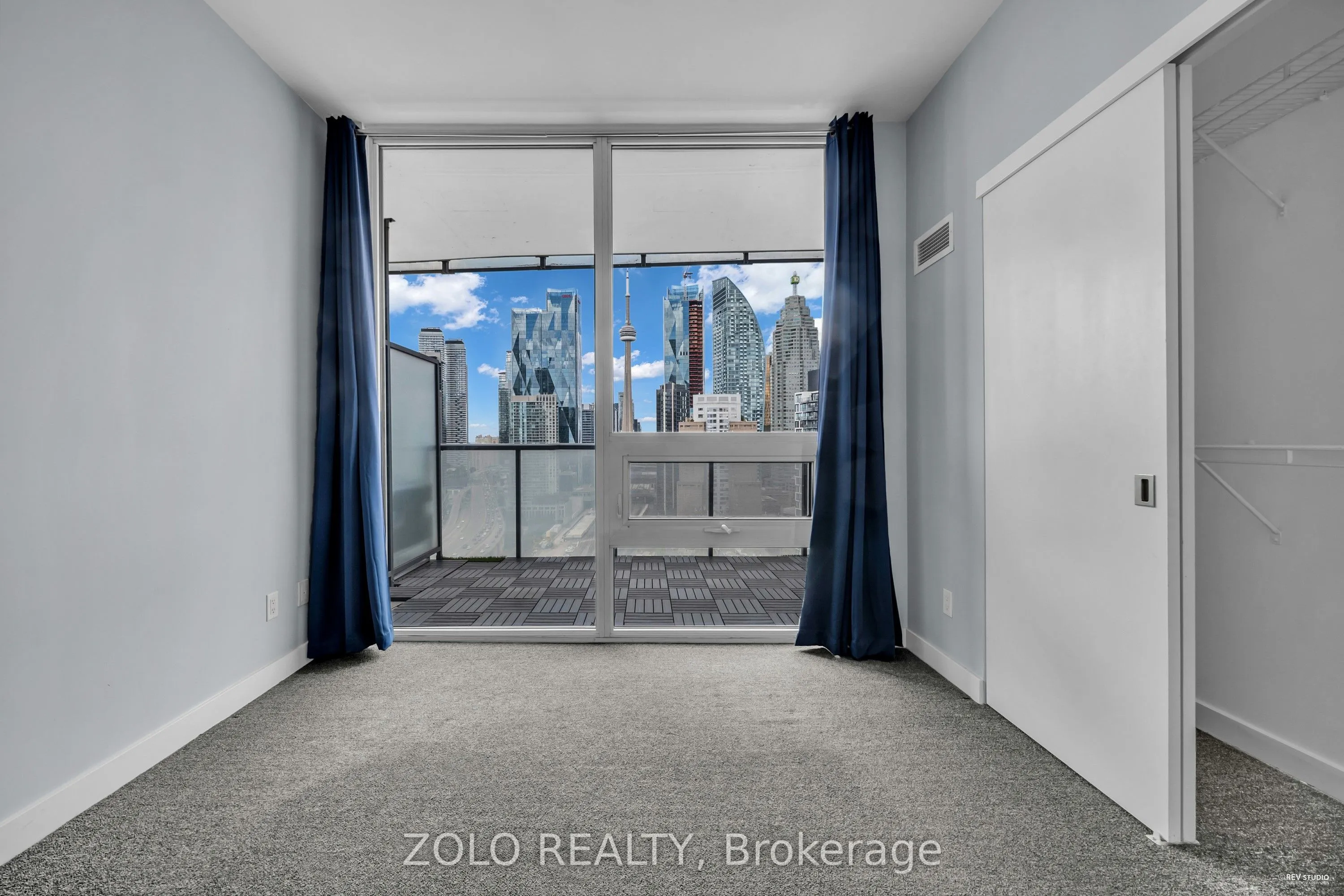 1 Market Street, #2412