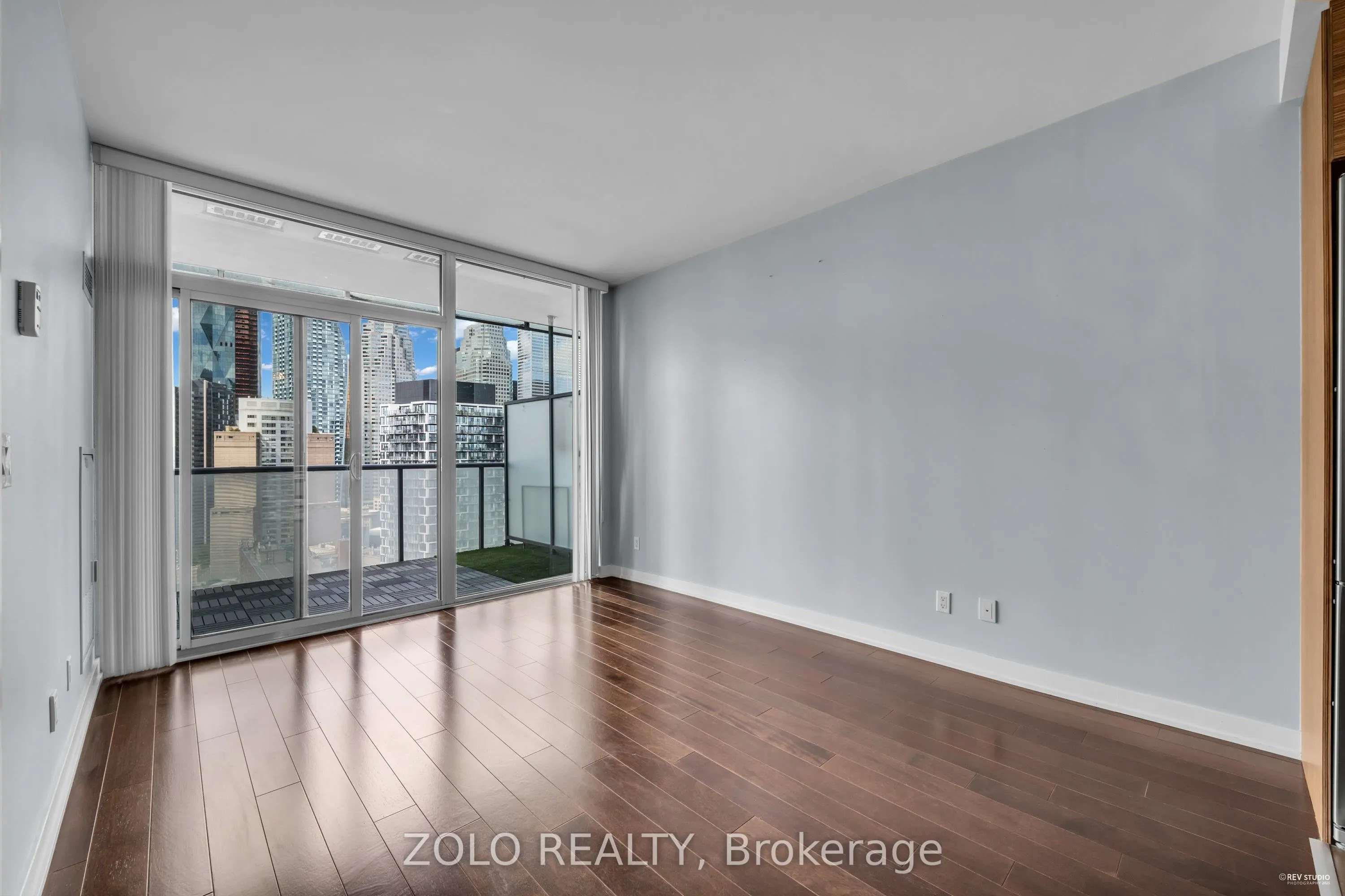 1 Market Street, #2412