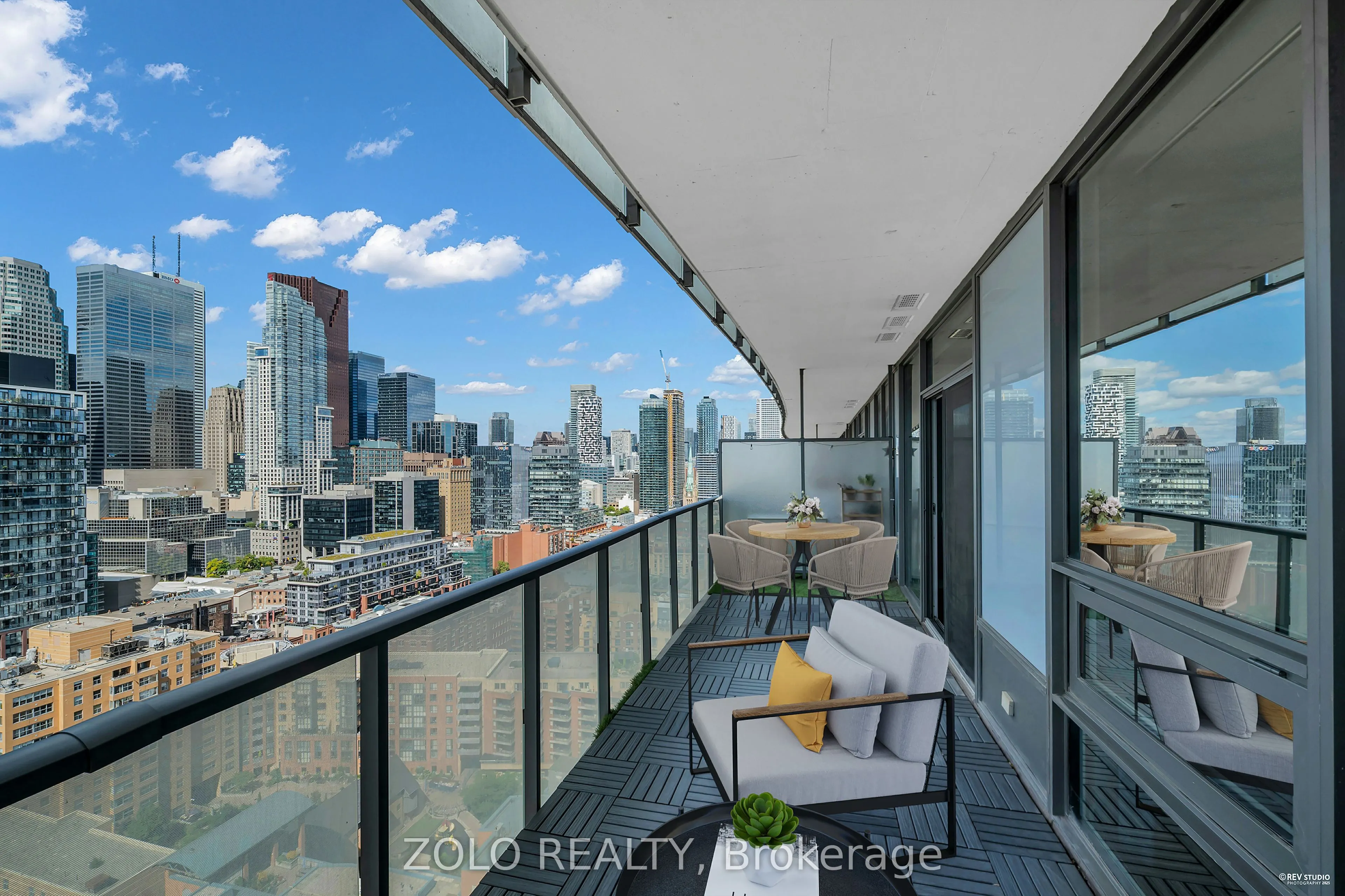 1 Market Street, #2412