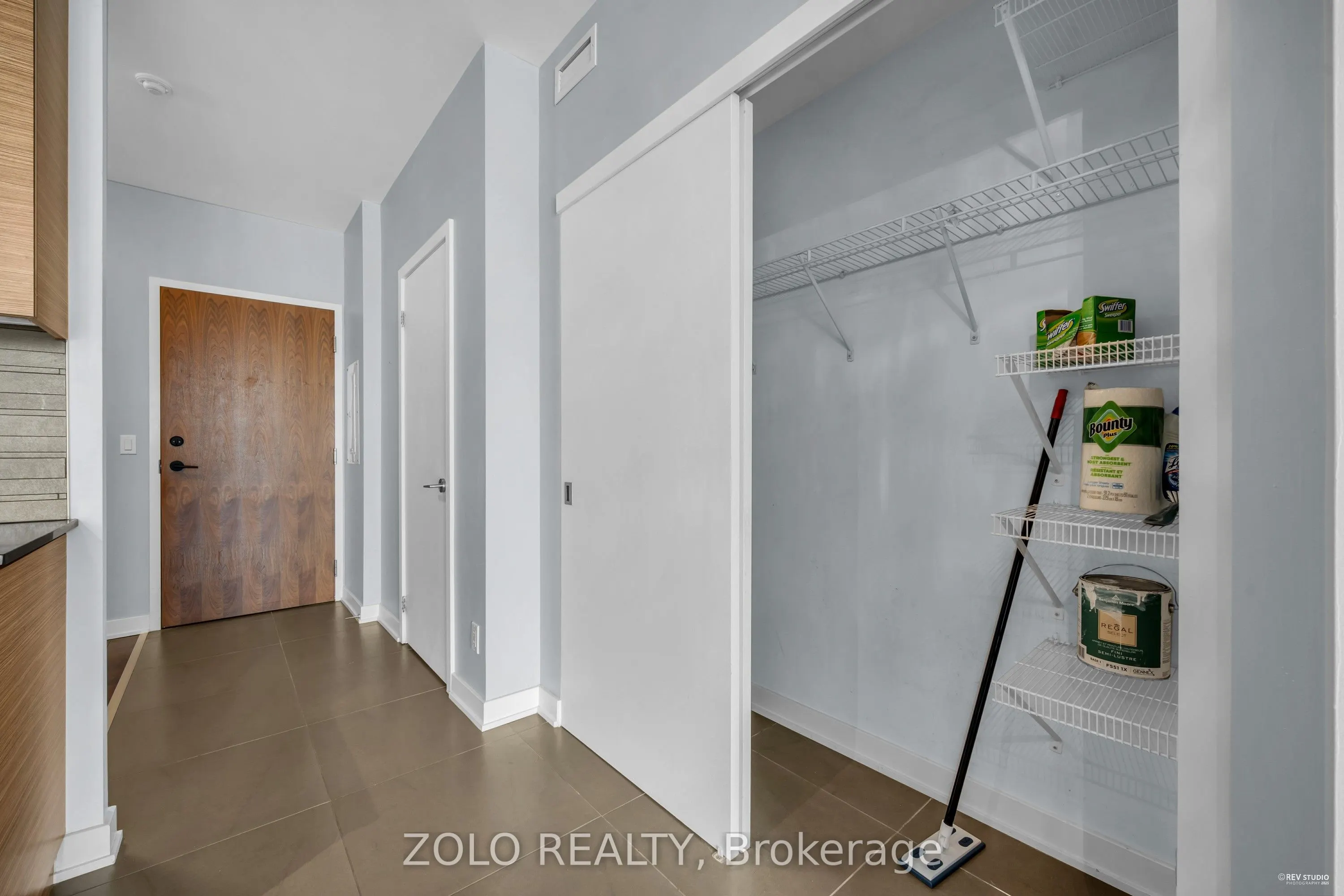 1 Market Street, #2412