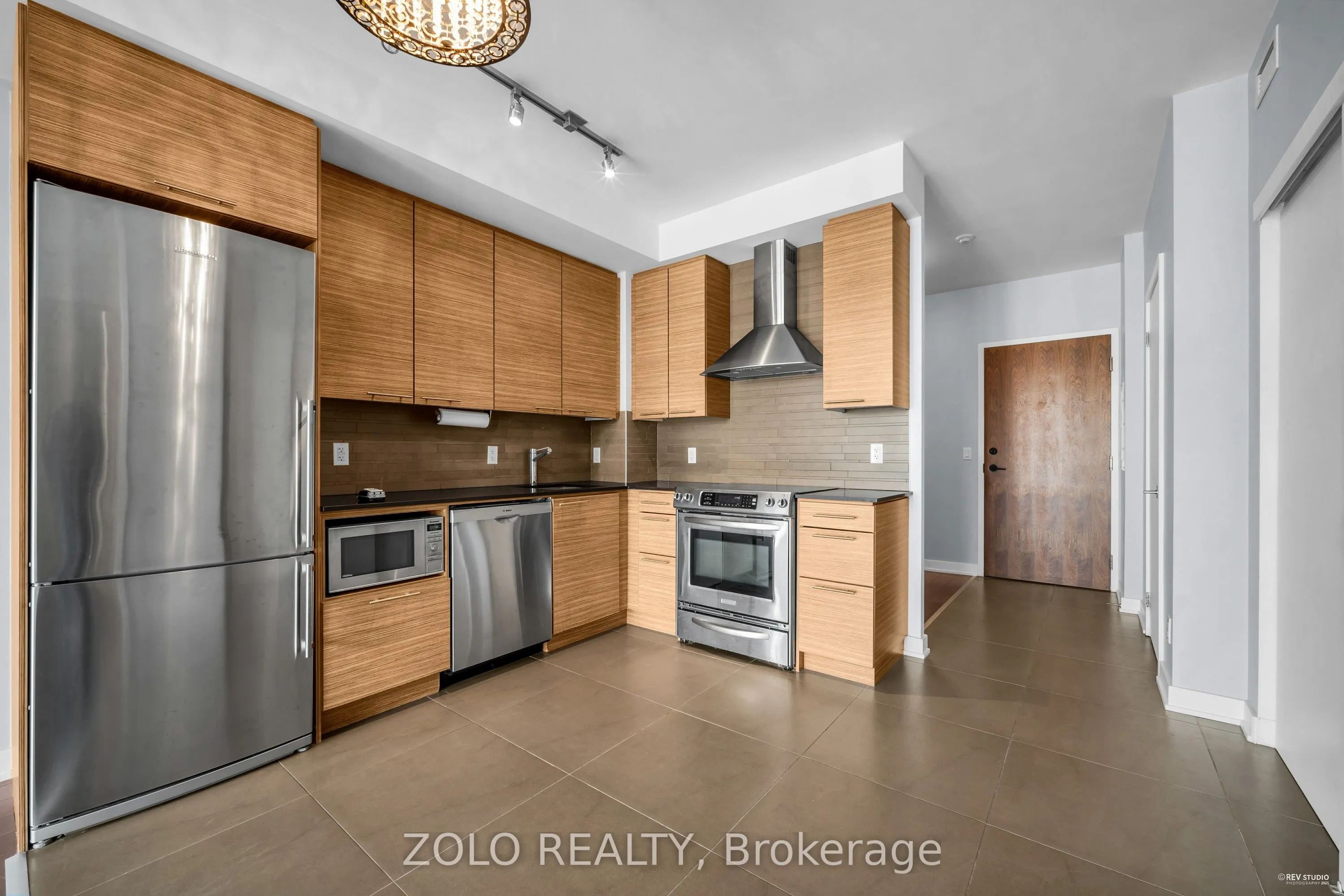 1 Market Street, #2412