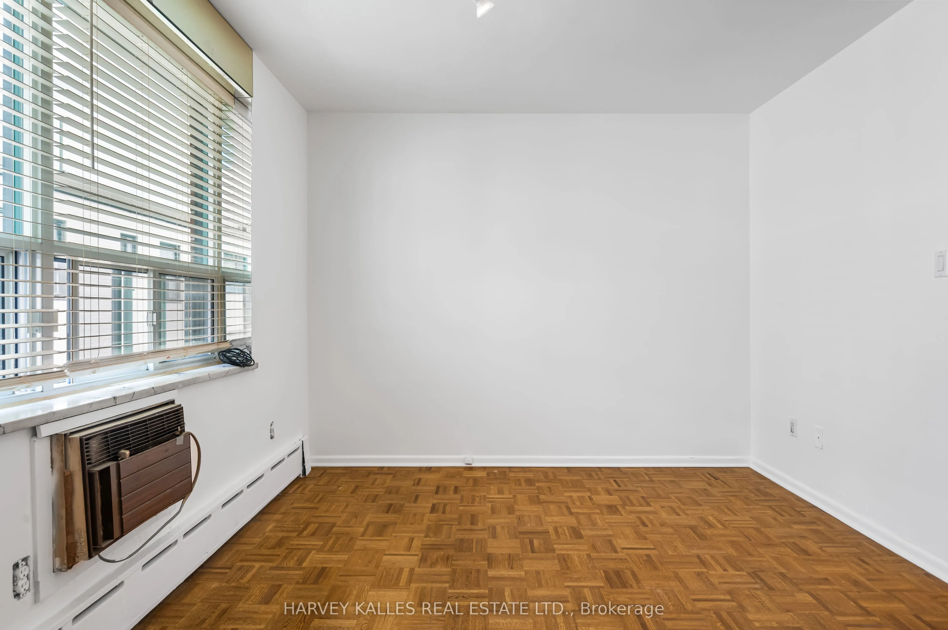 78 Warren Road, #706