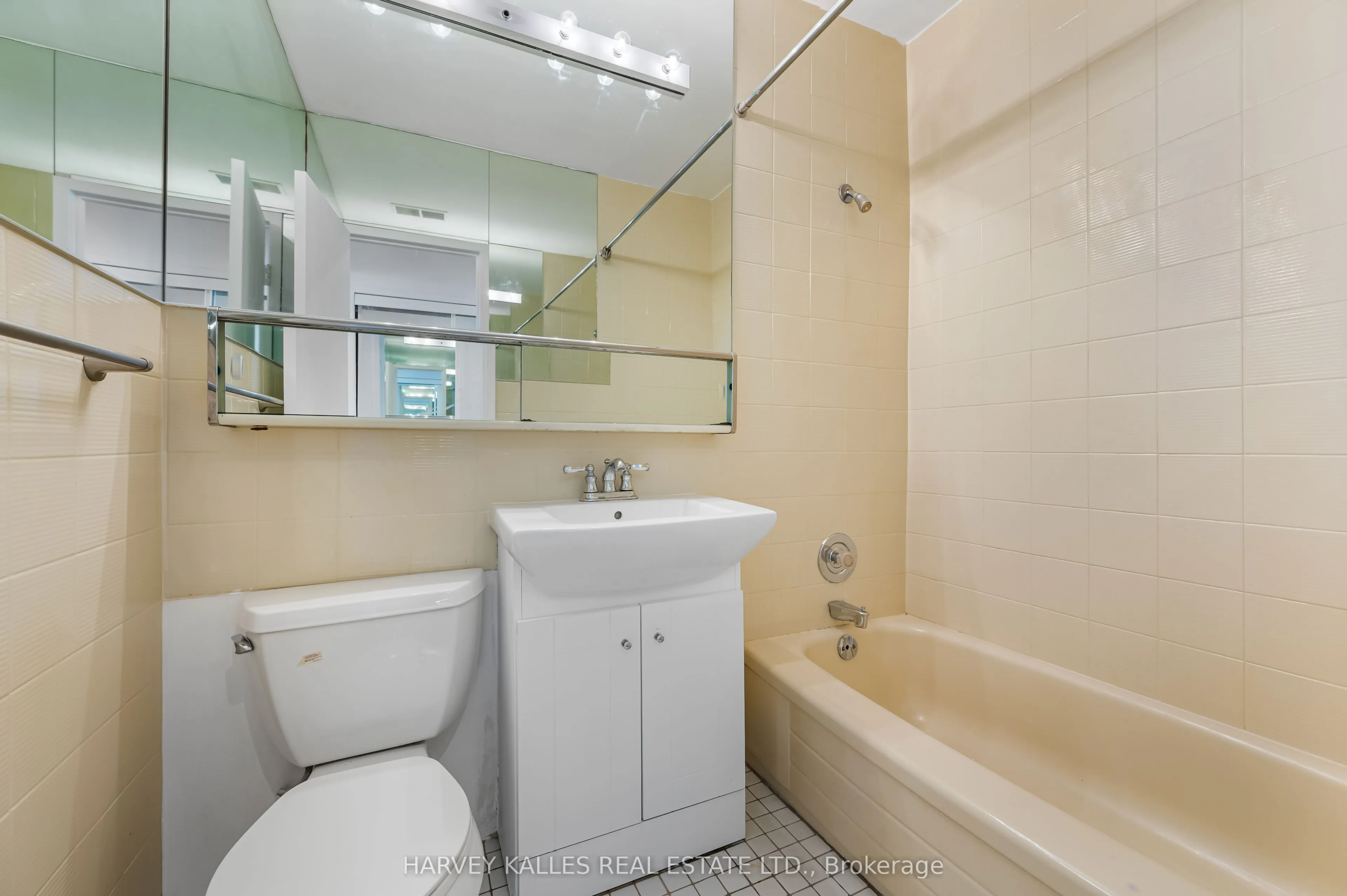 78 Warren Road, #706